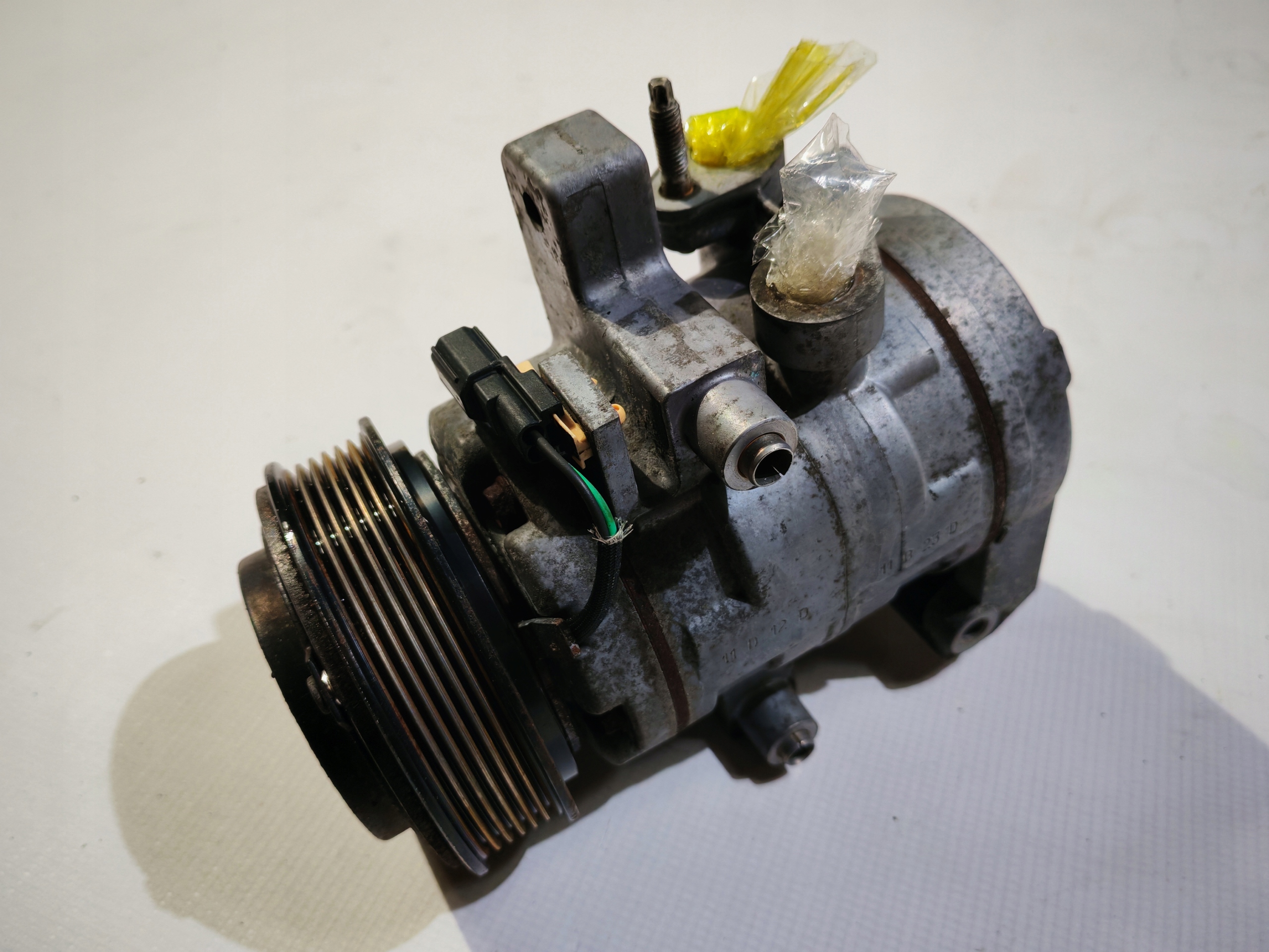 compressor compressor; of the air conditioning A/C Ford Mustang V 2010-2014
