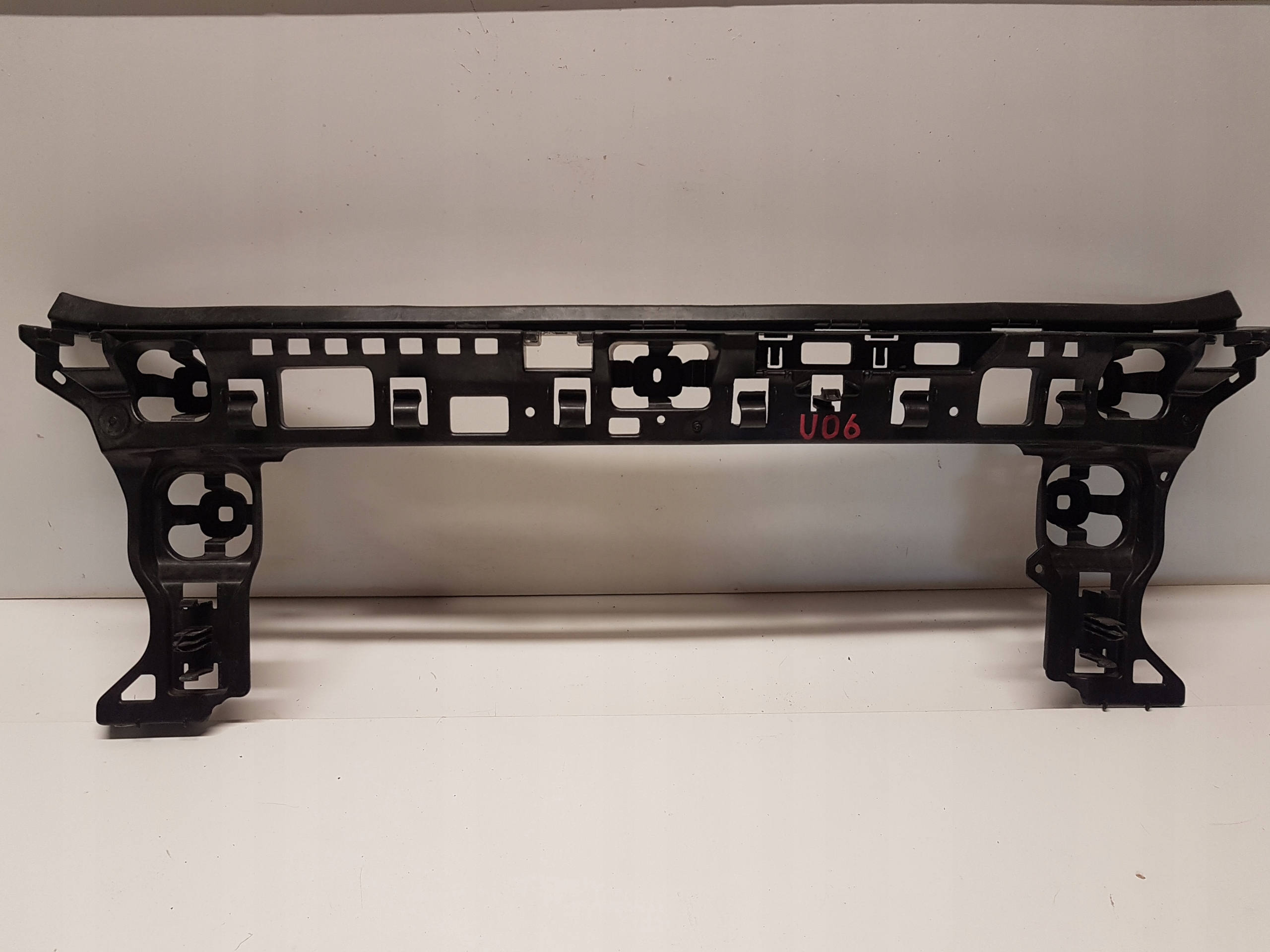 bumper bracket rear part BMW U06 8739135