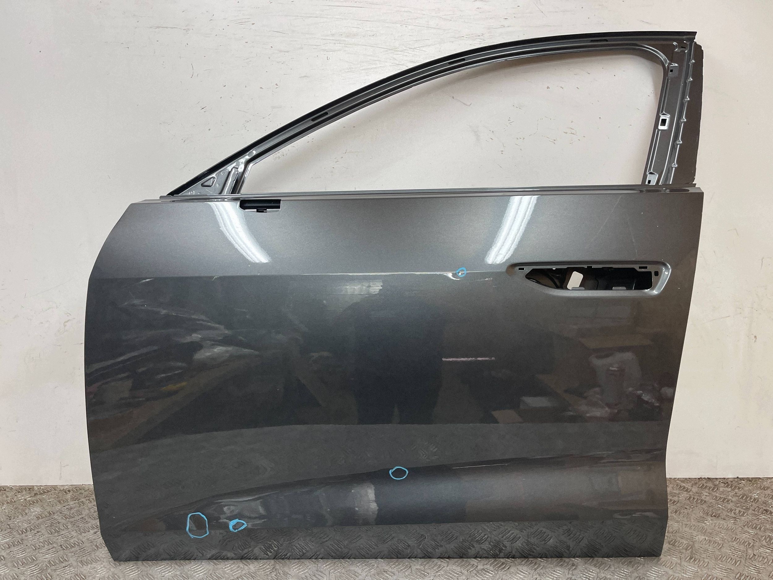 door front front left left AUDI A5 B10 24