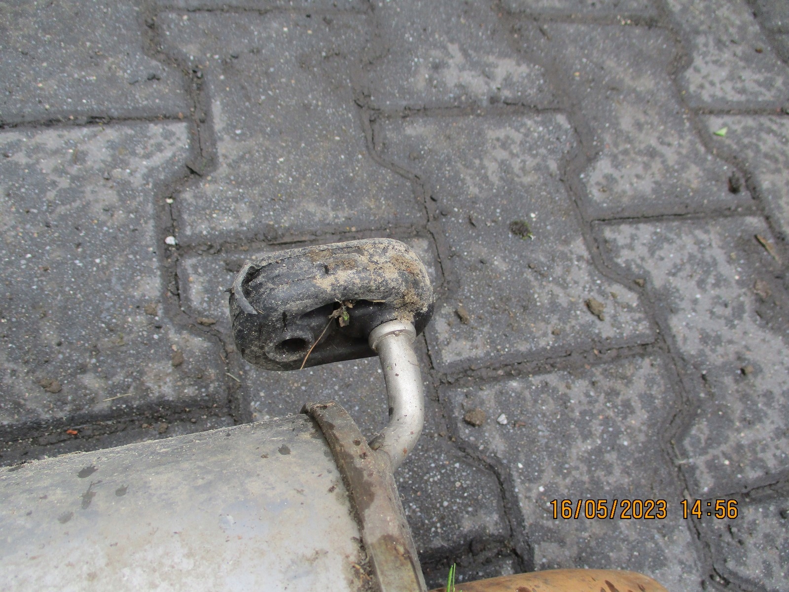 muffler, exhaust pipe VW AMAROK 2H0253411