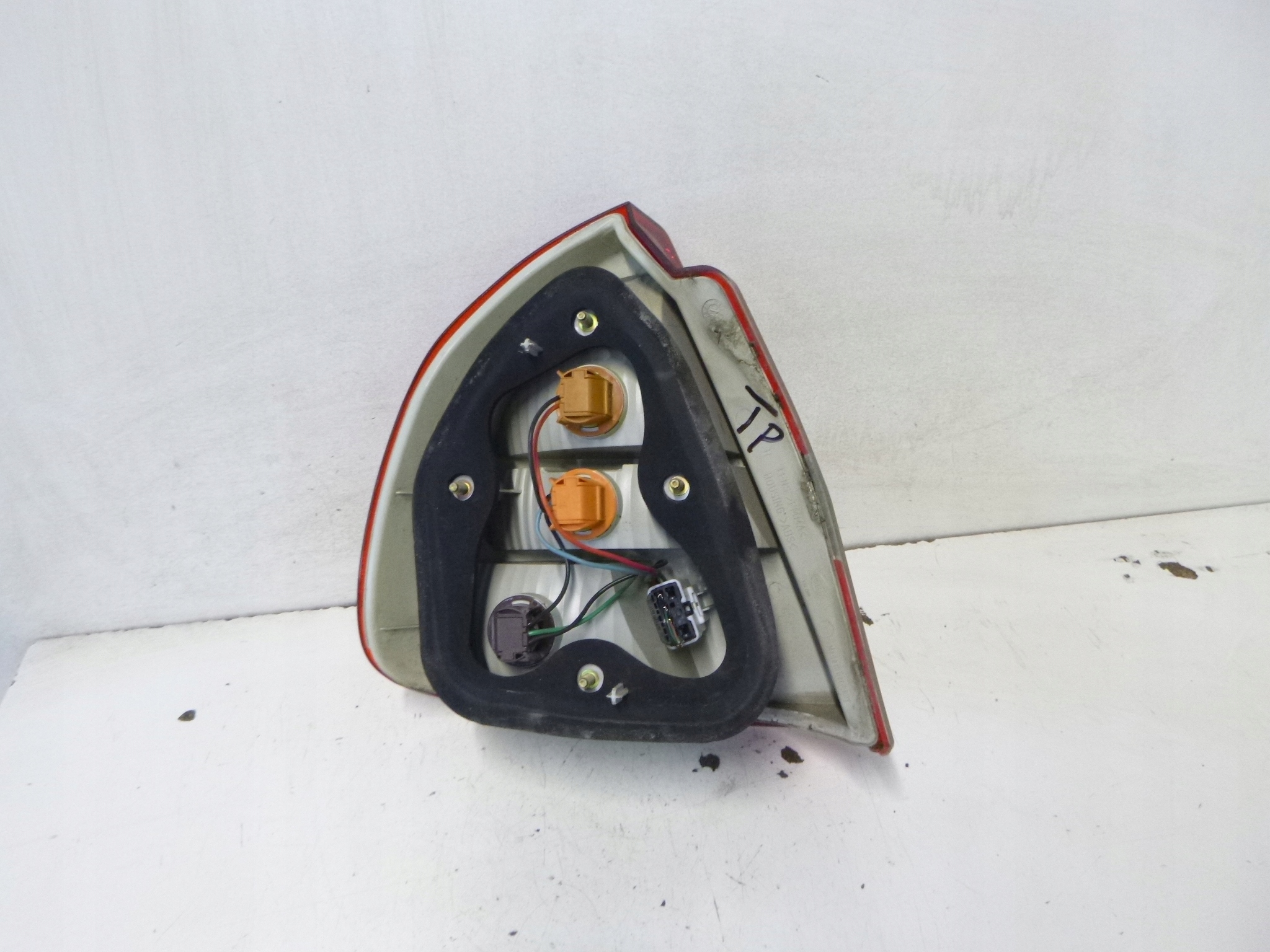 light rear Mitsubishi Carisma Lift 01r.