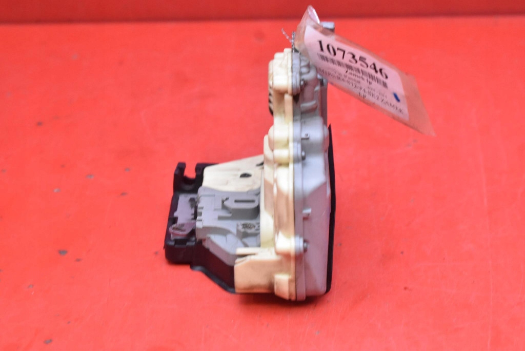 lock door left front front EU 3C1837015A VW PASSAT B6 sedan 05-10