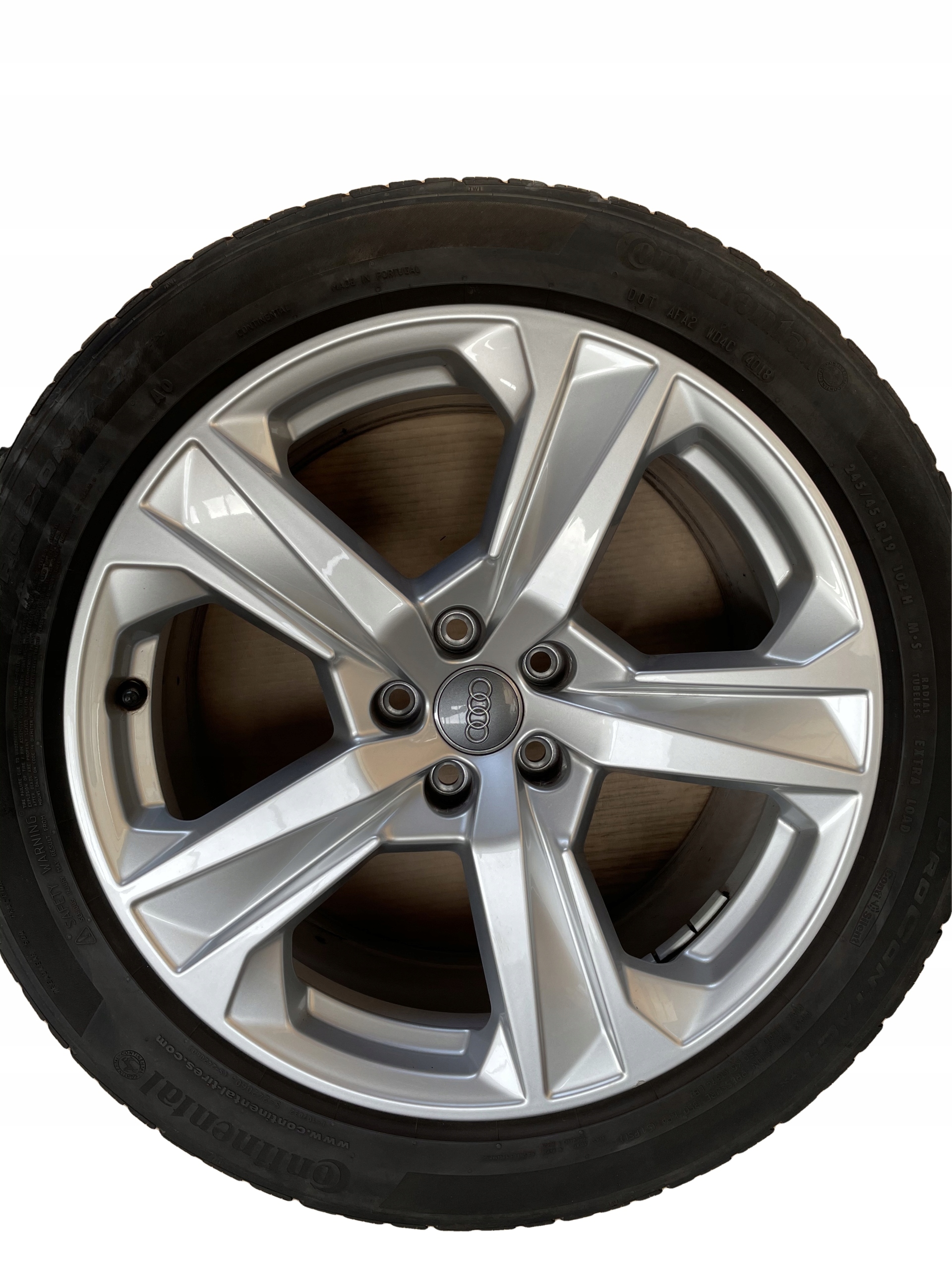 AUDI A7 4K wheels discs 245/45R19 CONTINENTAL