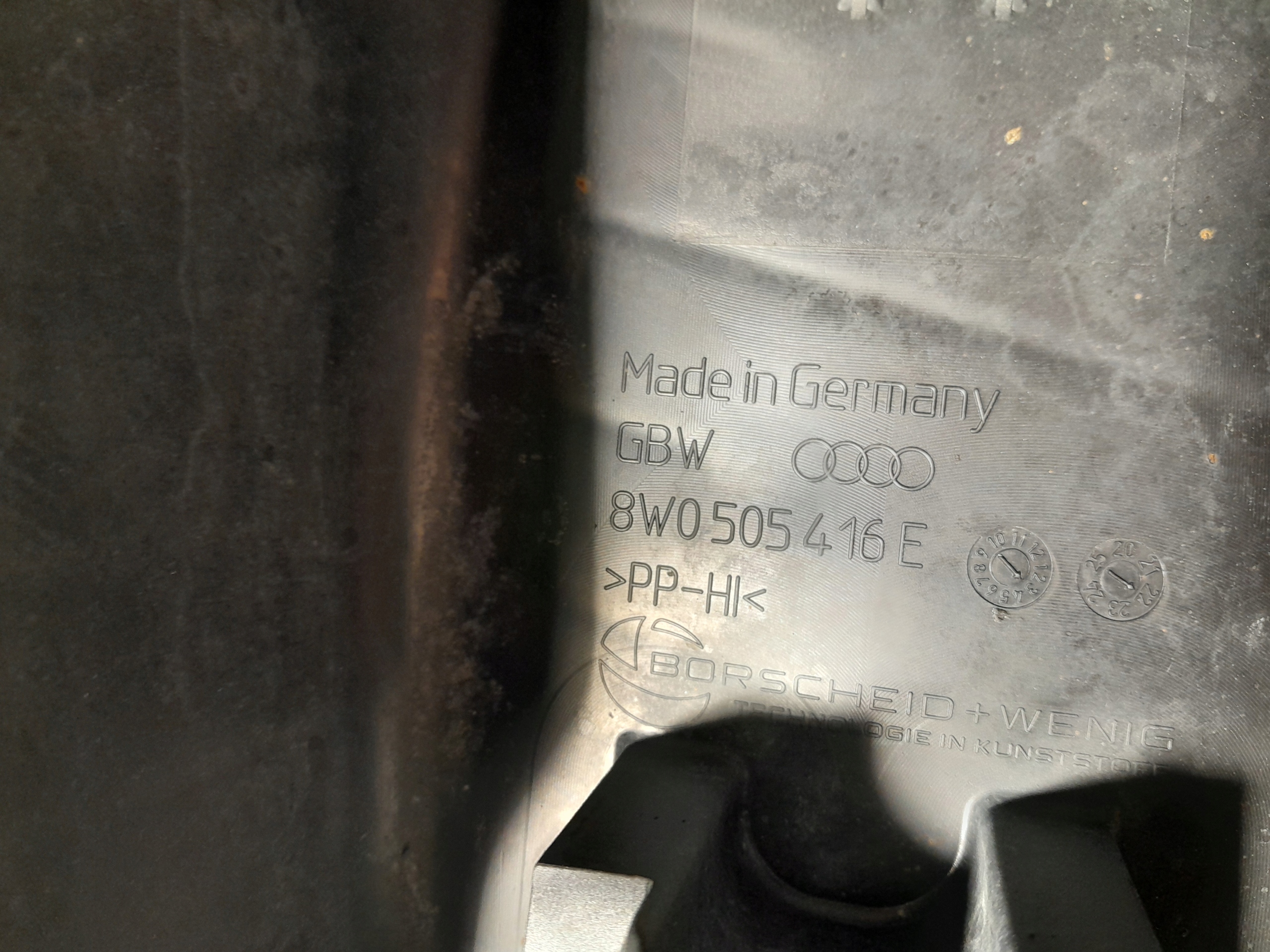 AUDI A4 B9 LIFT Sedan Blende Abdeckung des Querlenkers 8W0505416E