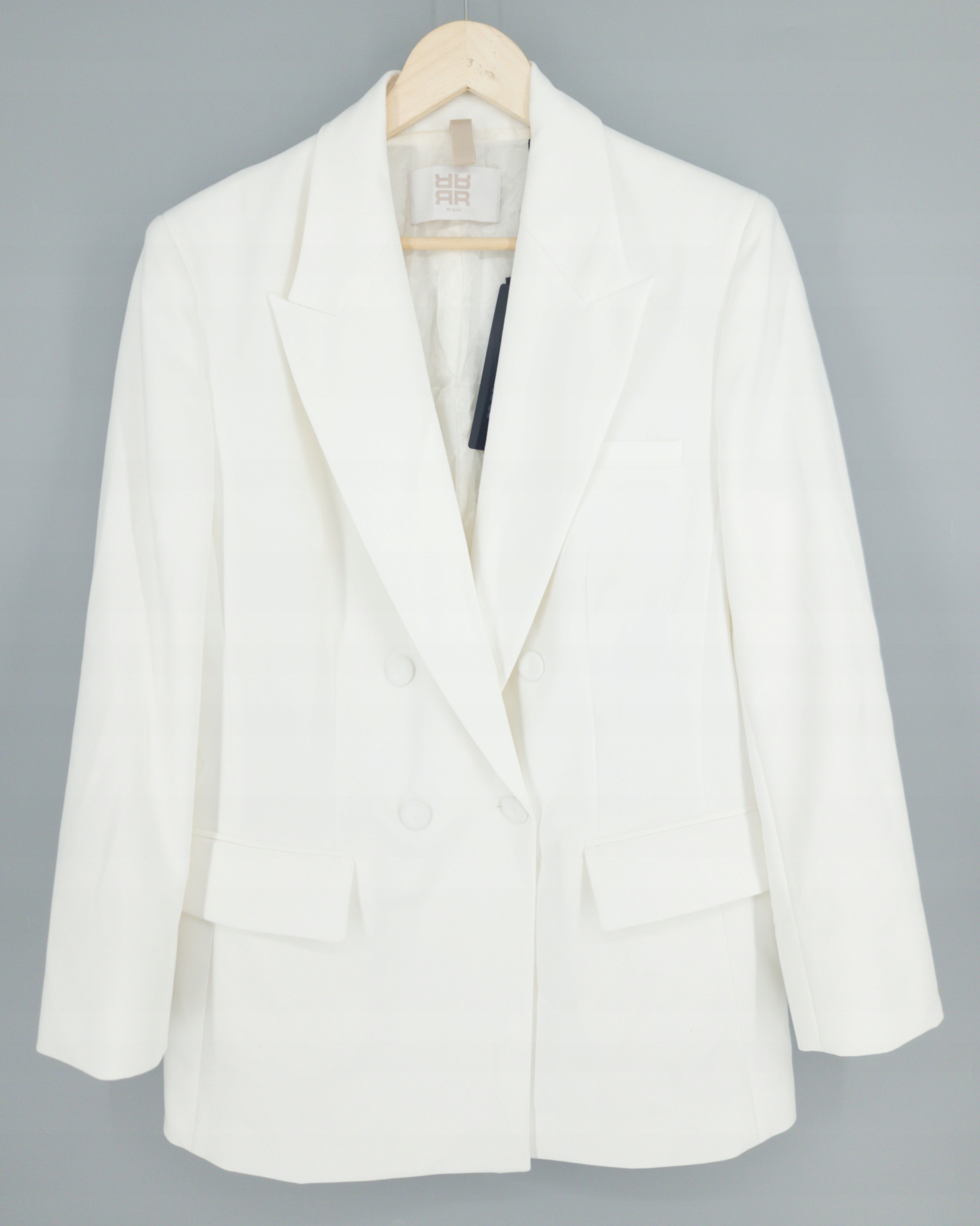 Bílé dvouřadé Sako Riani 46