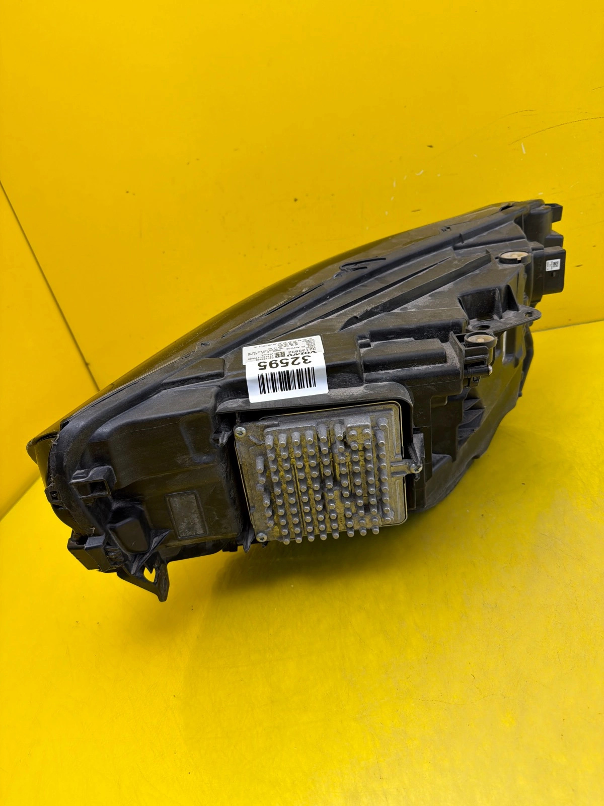 light right front Volvo XC40 Lift Full Led 32133832