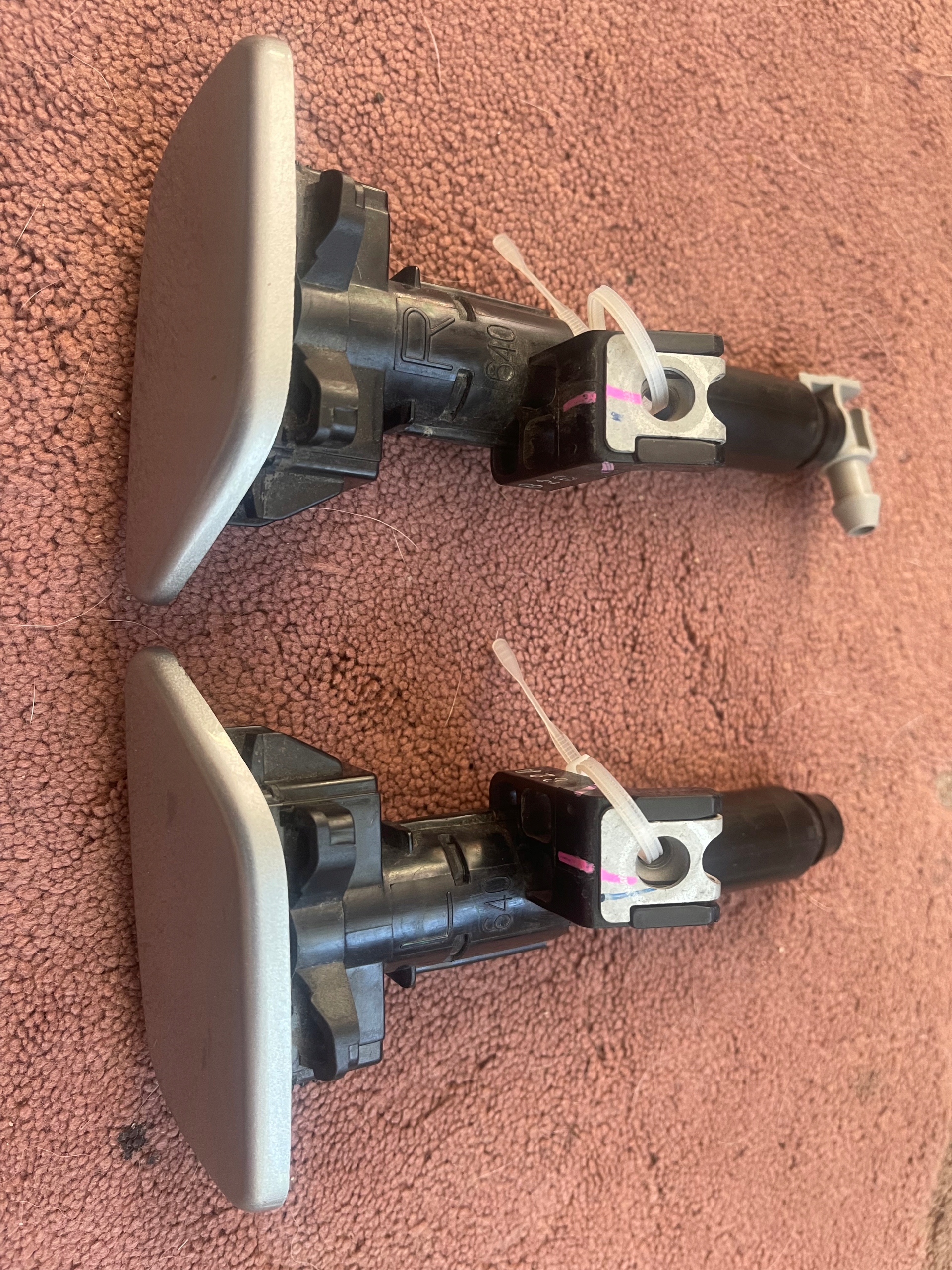 Toyota Hilux 16-шайба лампи оригінал