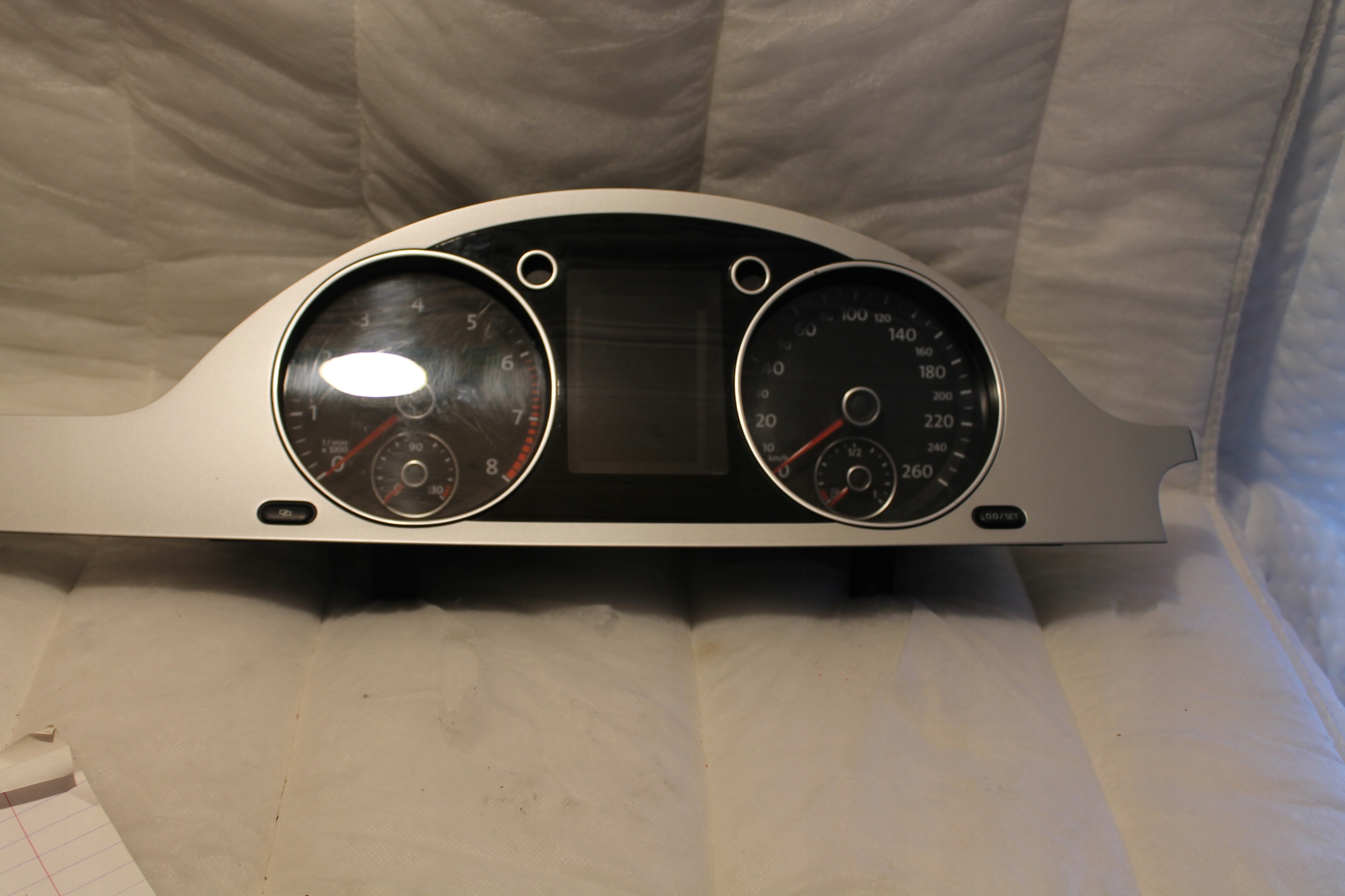 3C0920872A - Лічильник годин VW PASSAT B6 B7 CC рамка лічильника