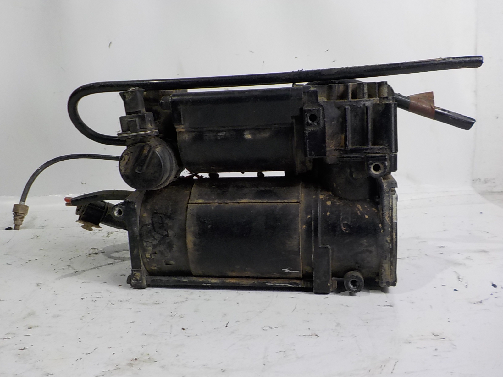 LAND ROVER DISCOVERY II compressor; pump springing 415403401 RQG10041