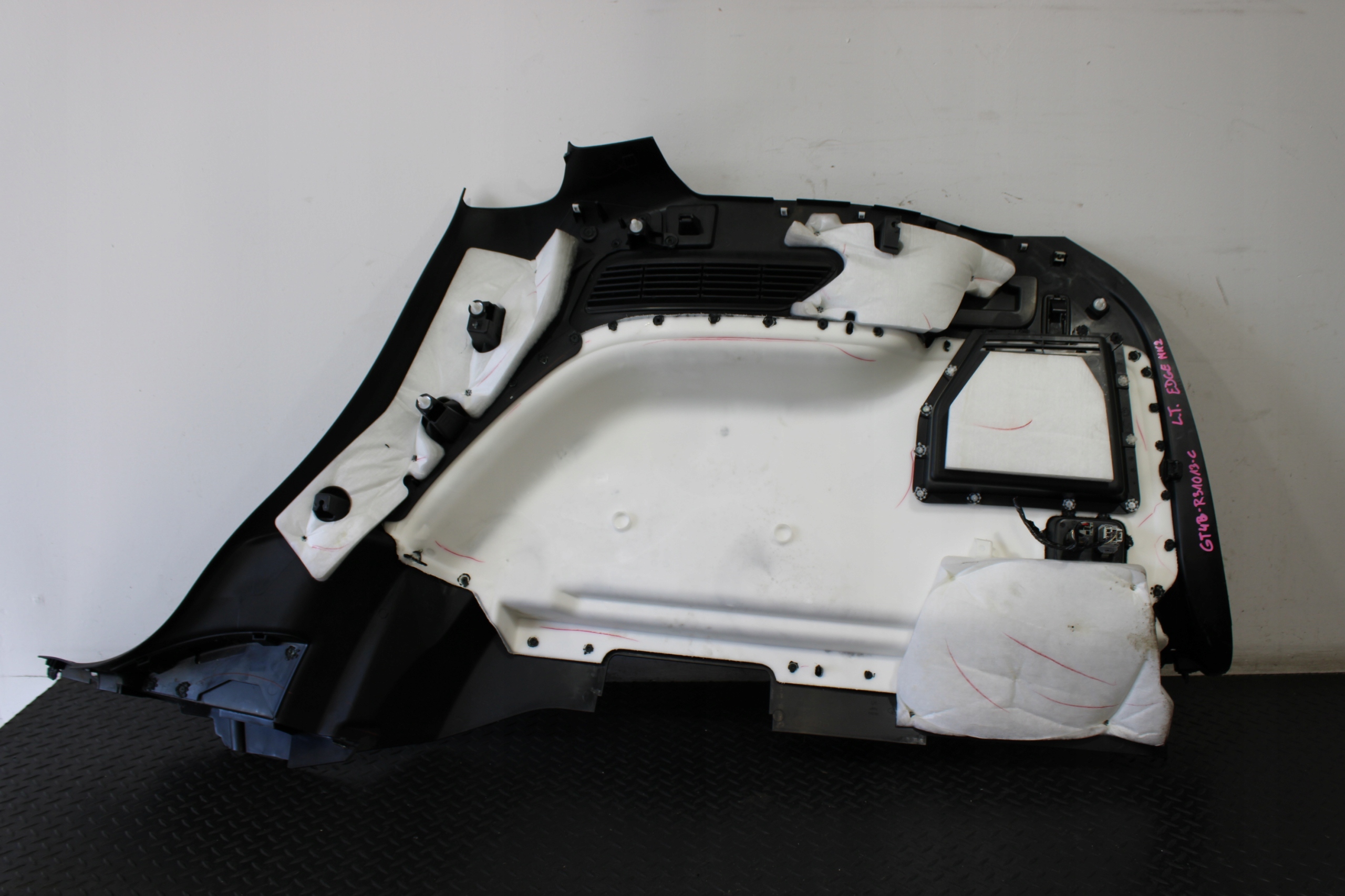 boot upholstery left rear part FORD EDGE MK2 GT4B-R31013-C