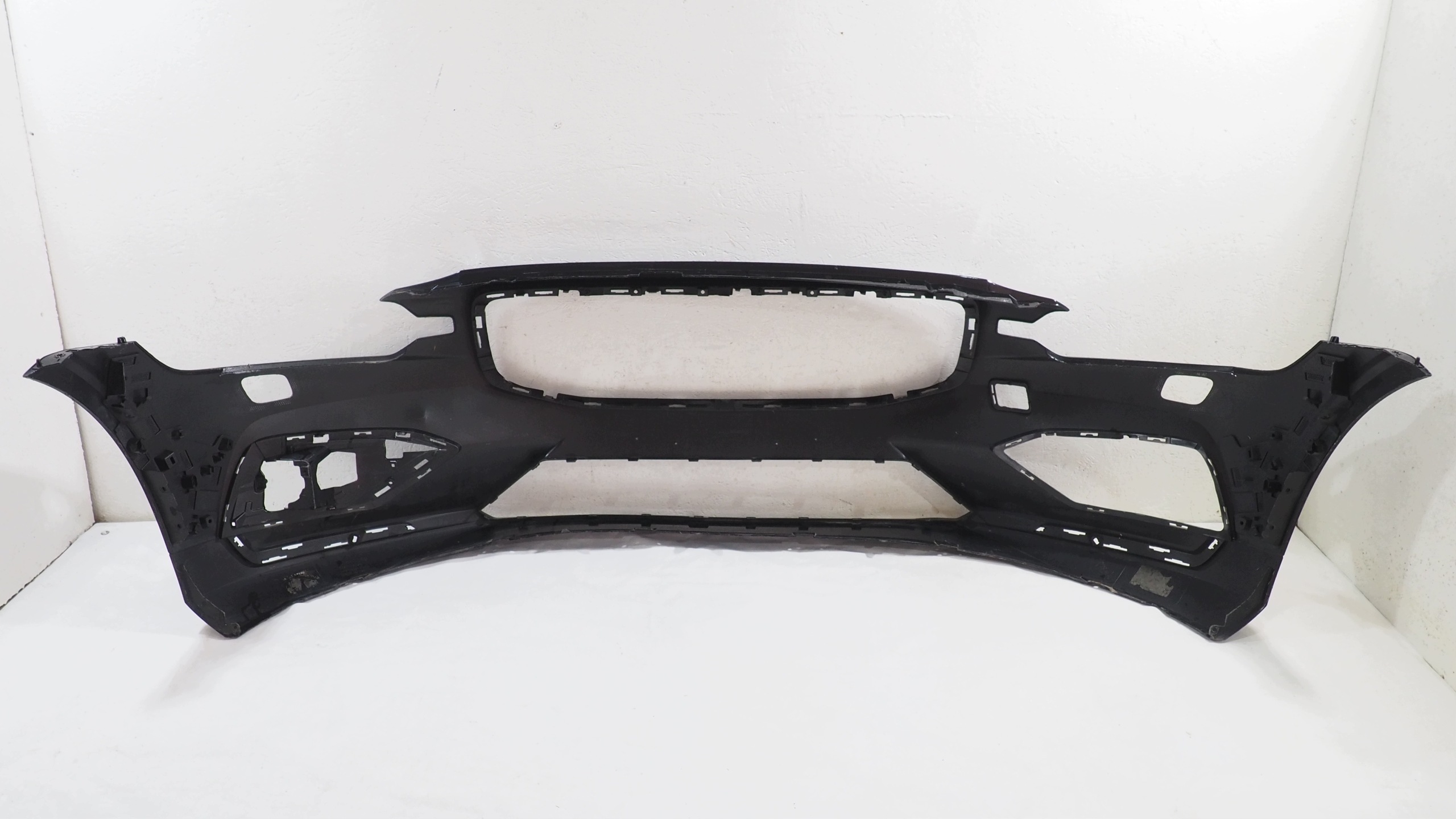Volvo V60 II S60 III bumper front front 31690589