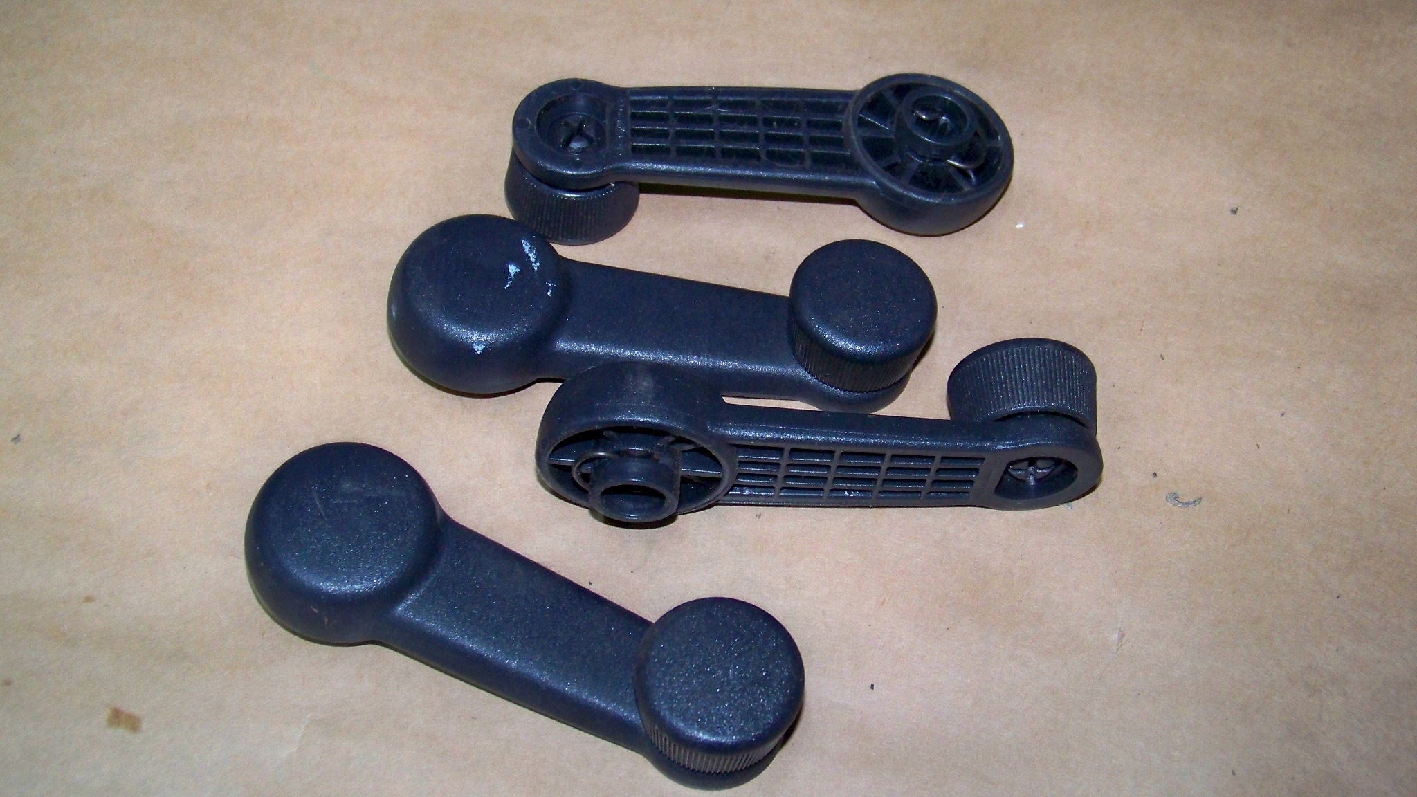 Opel Agila A 07r korbka szyby