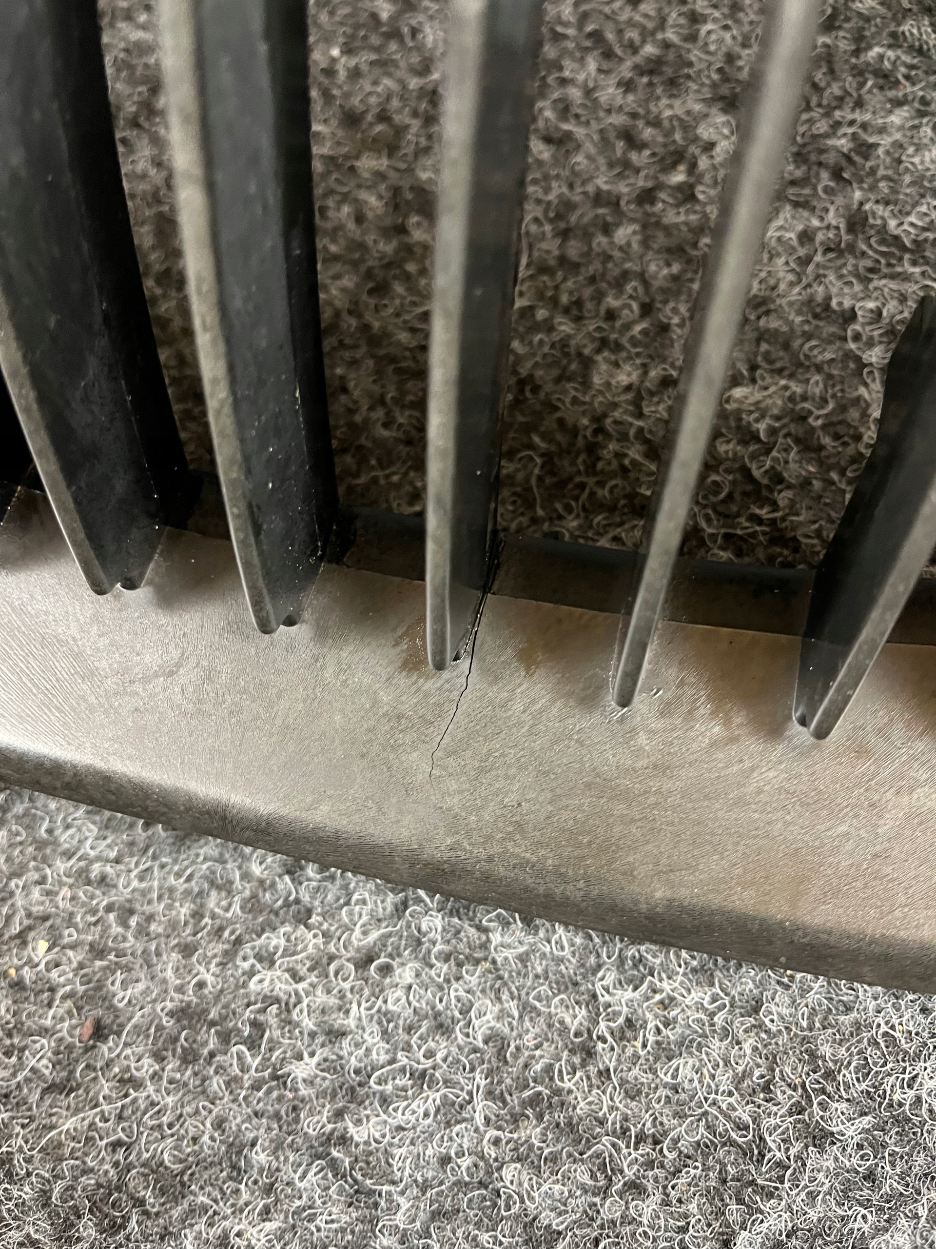 seat ALTEA xl решетка радиатора ЗАМЕНА