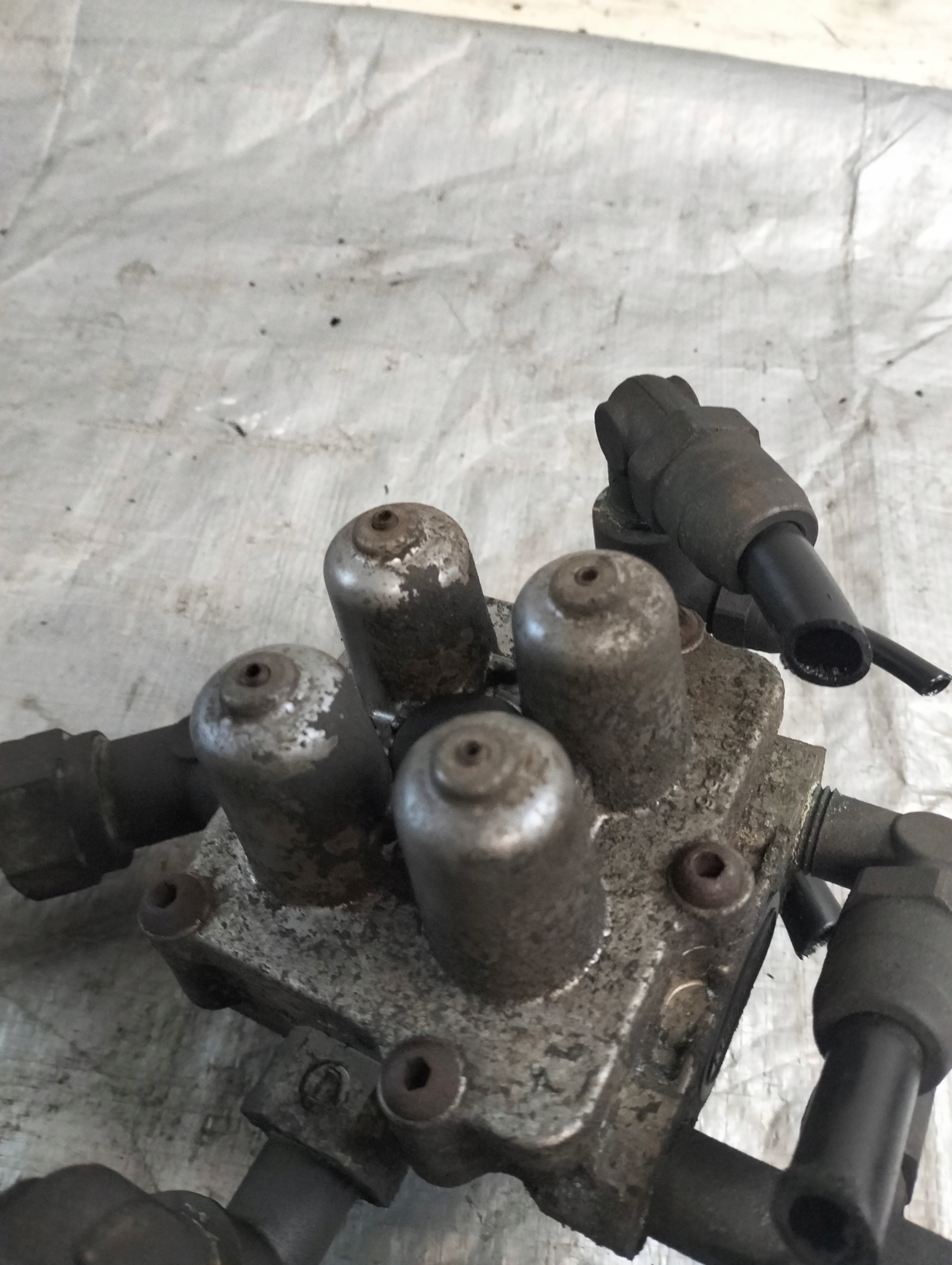 SCANIA4 P94 BD4X2NA 2000r Sensor WIELODROGOWY OE 9347140280