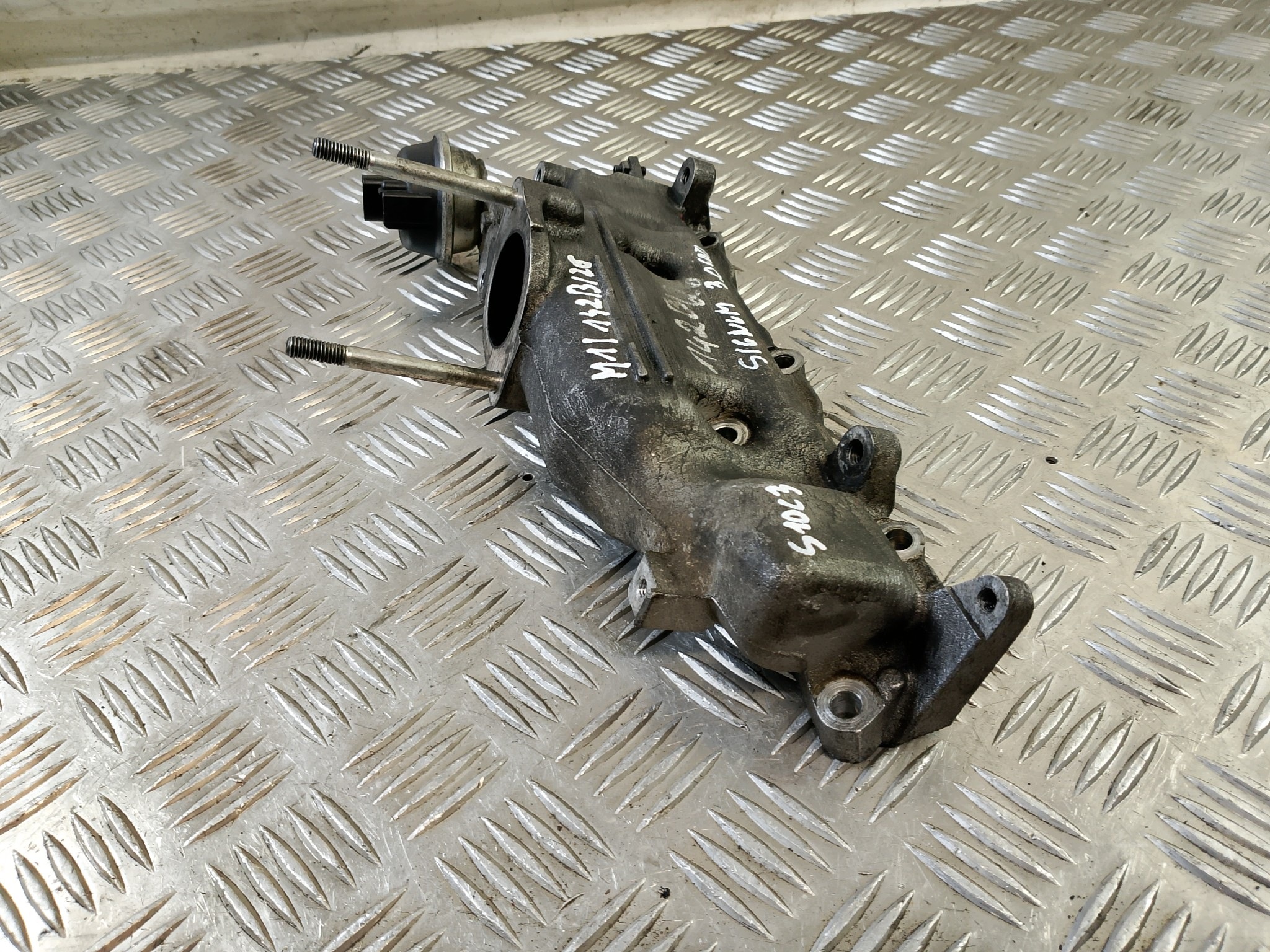 intake manifold OPEL SIGNUM 3.0 CDTI MU24