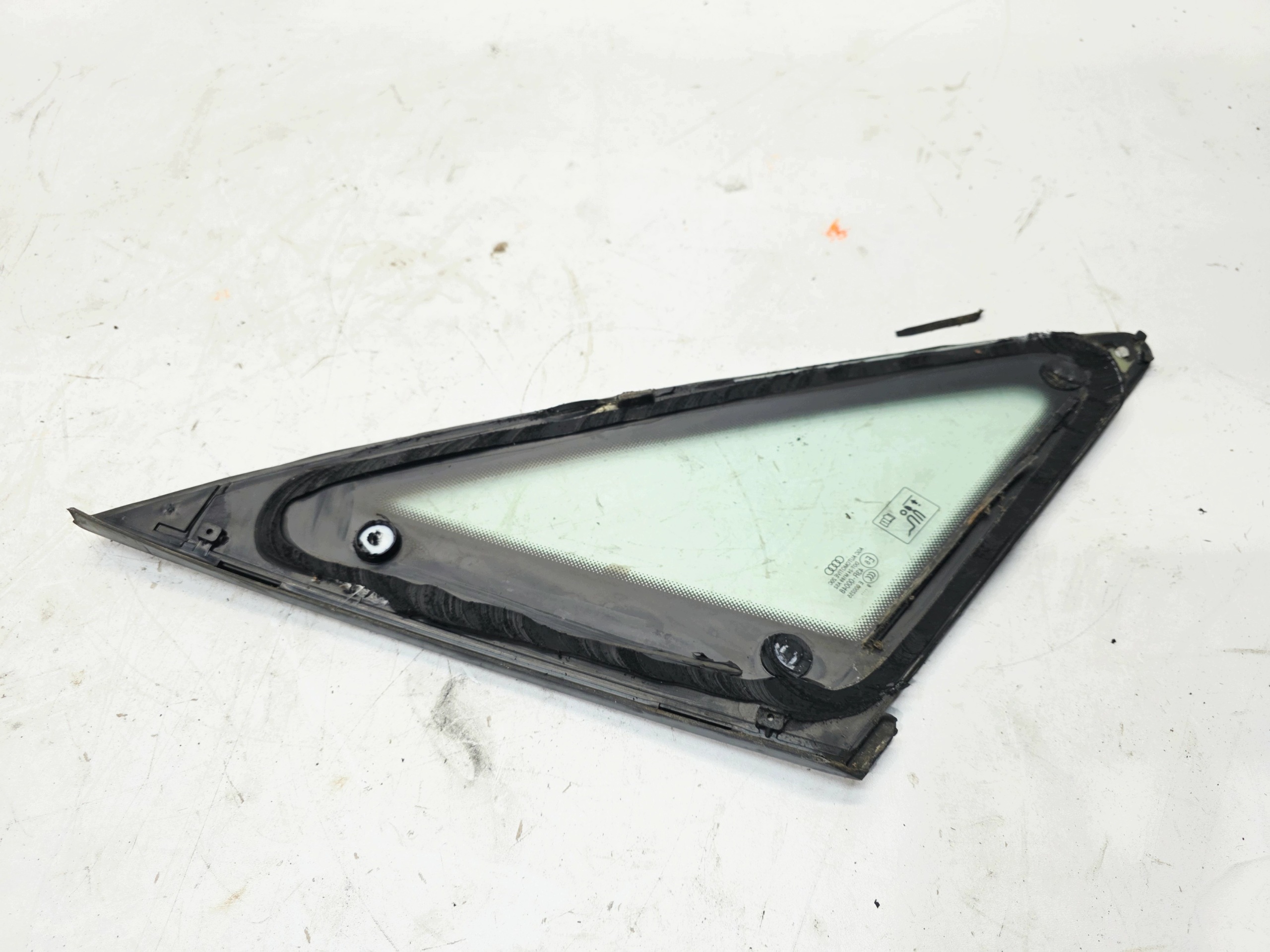 window bodywork right rear part AUDI A4 B8 sedan 8K5 2009R