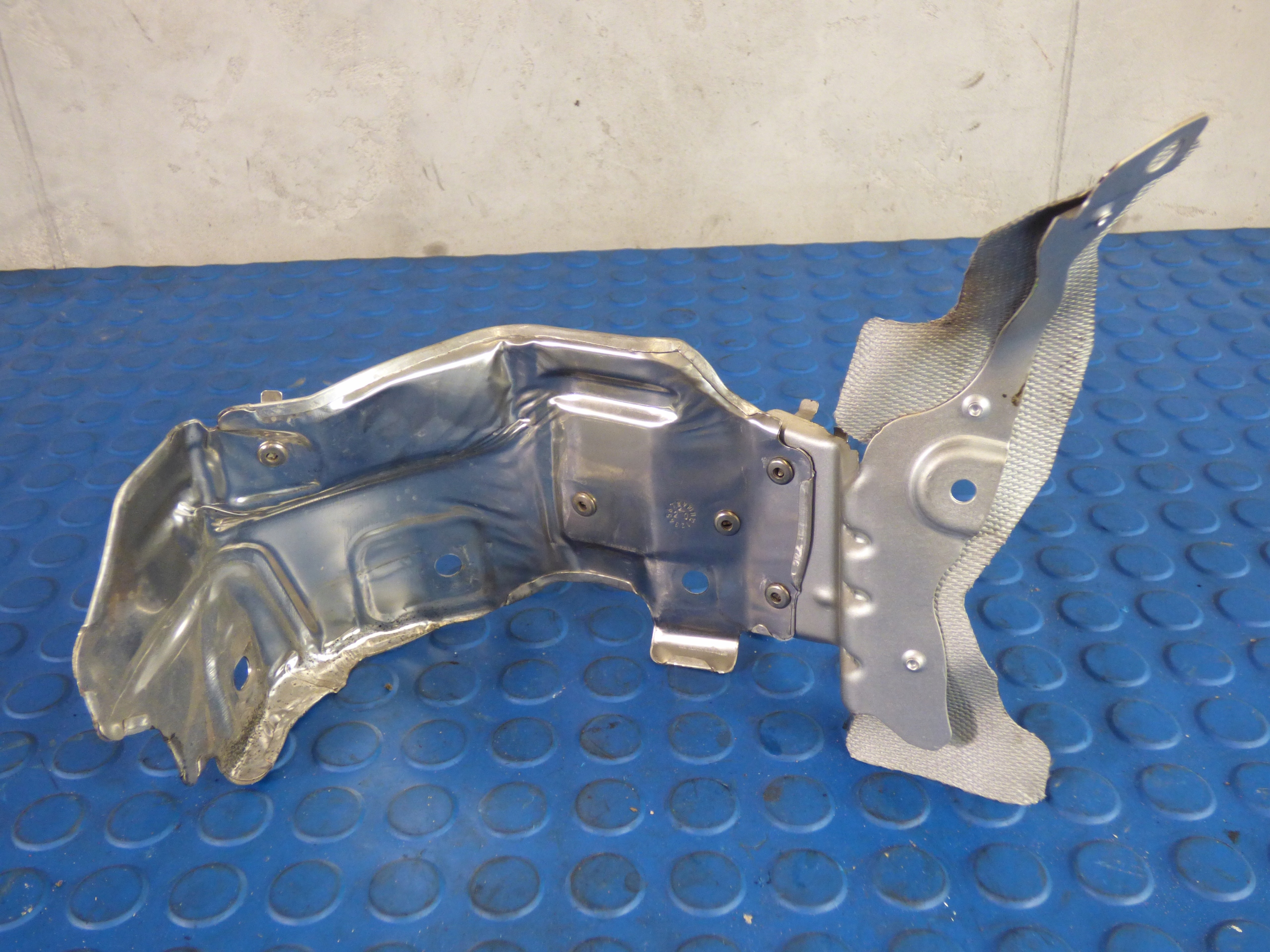Blende Abdeckung termiczna Turbolader CAPTUR II 1.5 DCI