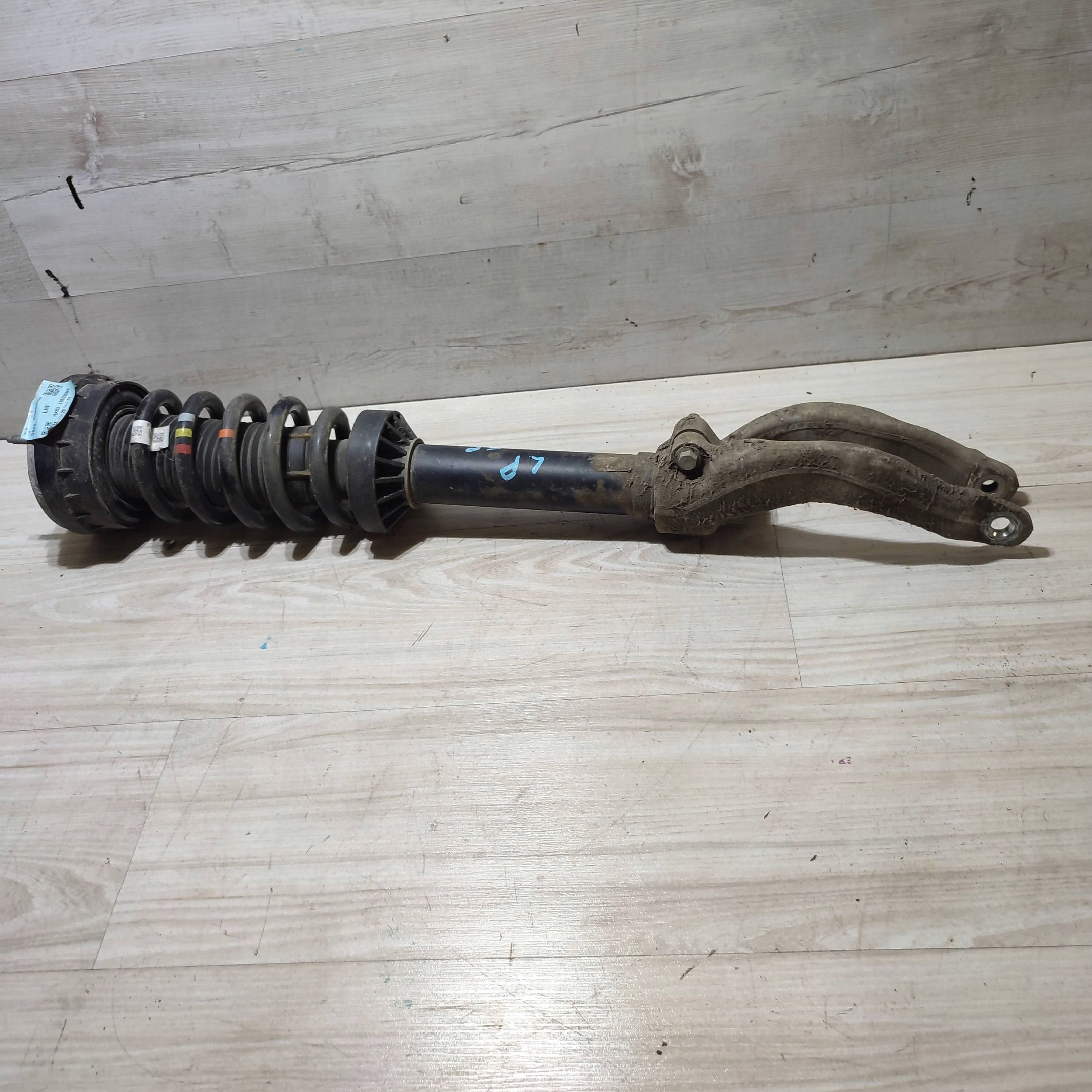 shock absorber front ze spring front left Jaguar F-Pace HK8318B036MF