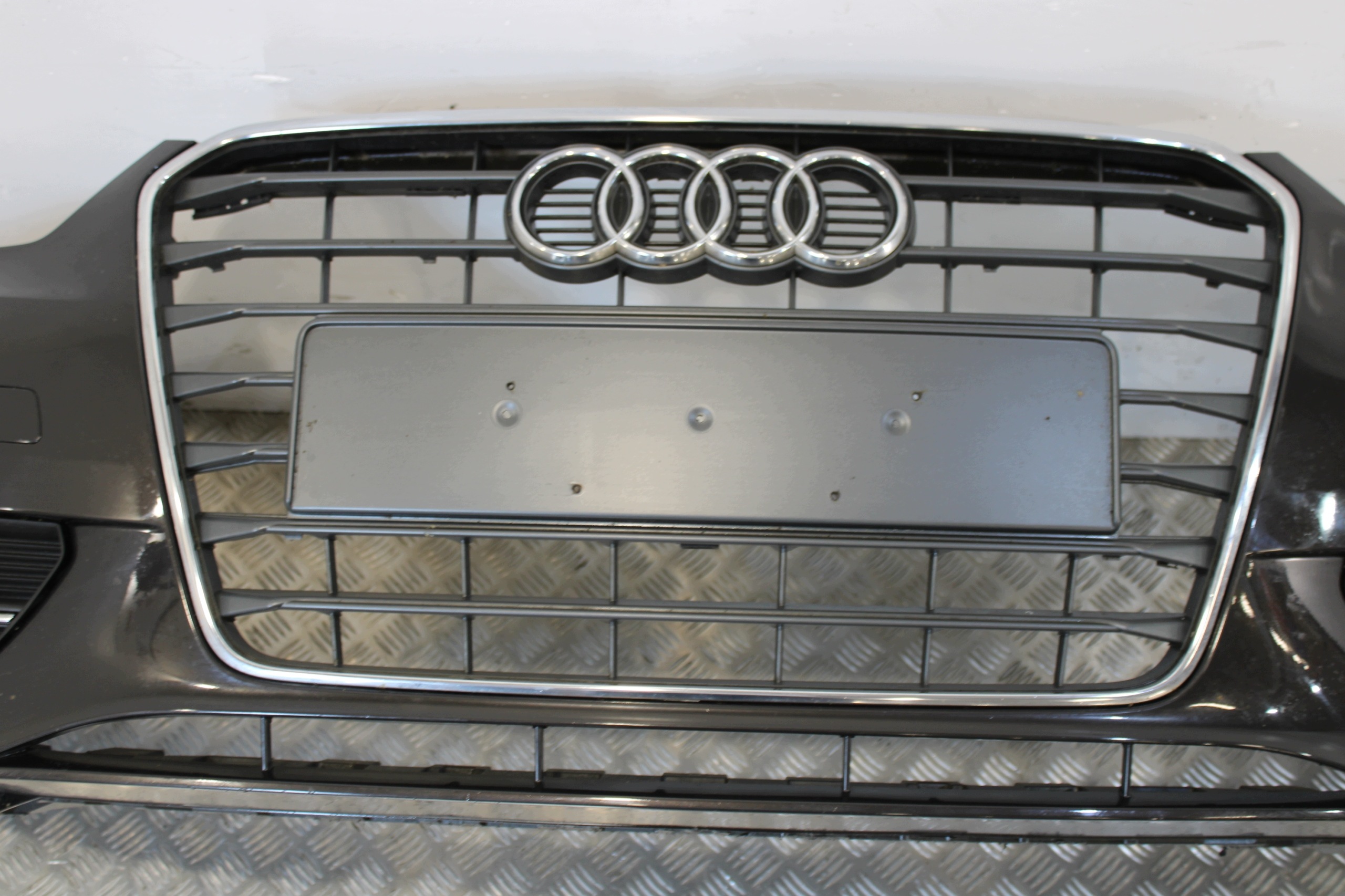 bumper front front washers of lights AUDI A3 8V0 8V4 H/B 2.0 TDI