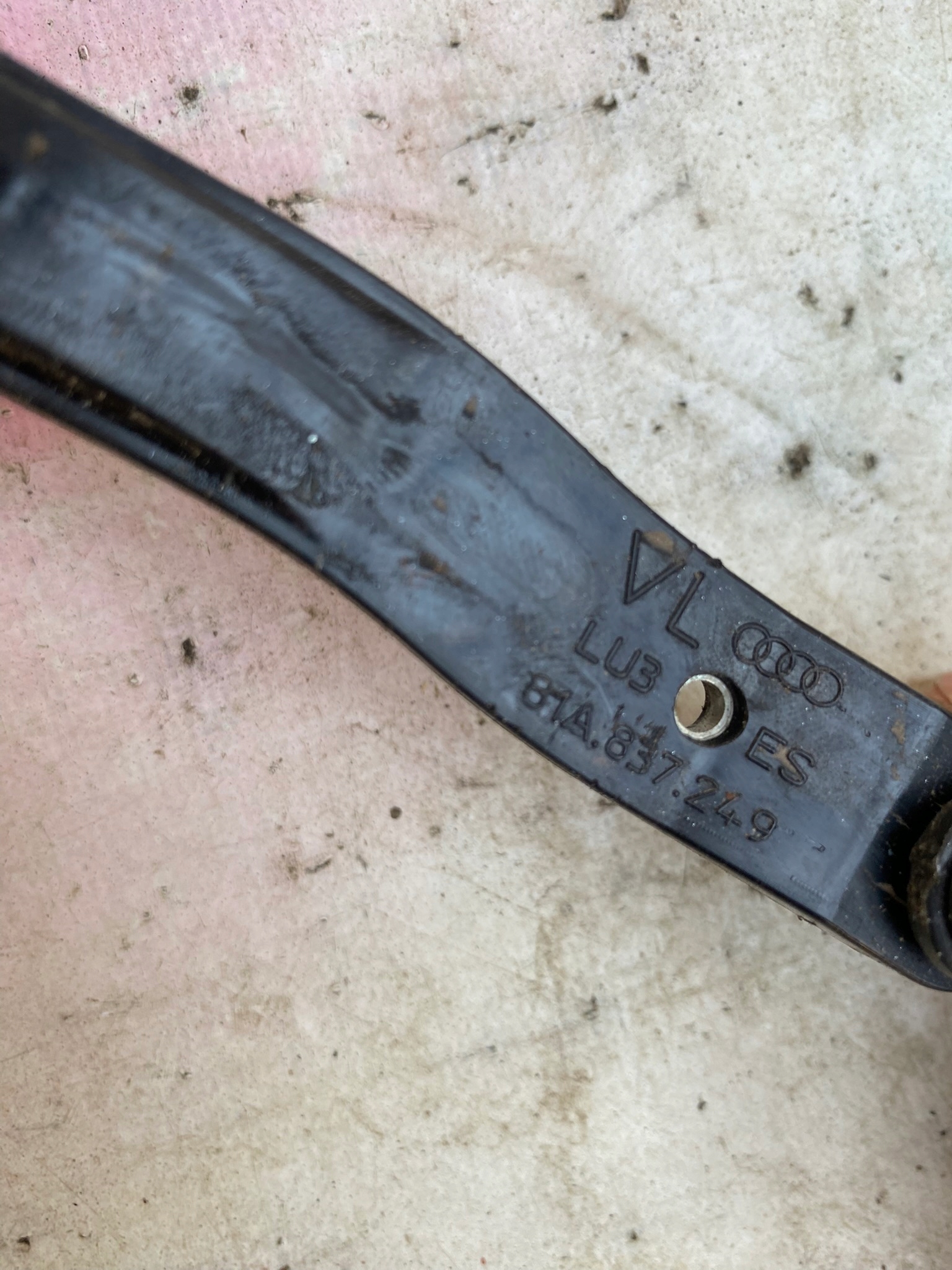 AUDI Q2 81A Limiteur Portière Avant Droite