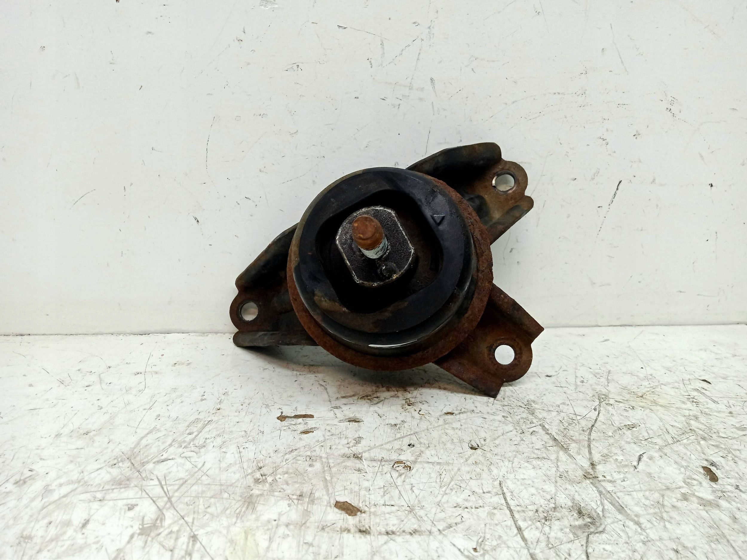 KIA SPORTAGE III engine mount 1,7CRDI 2011-15R