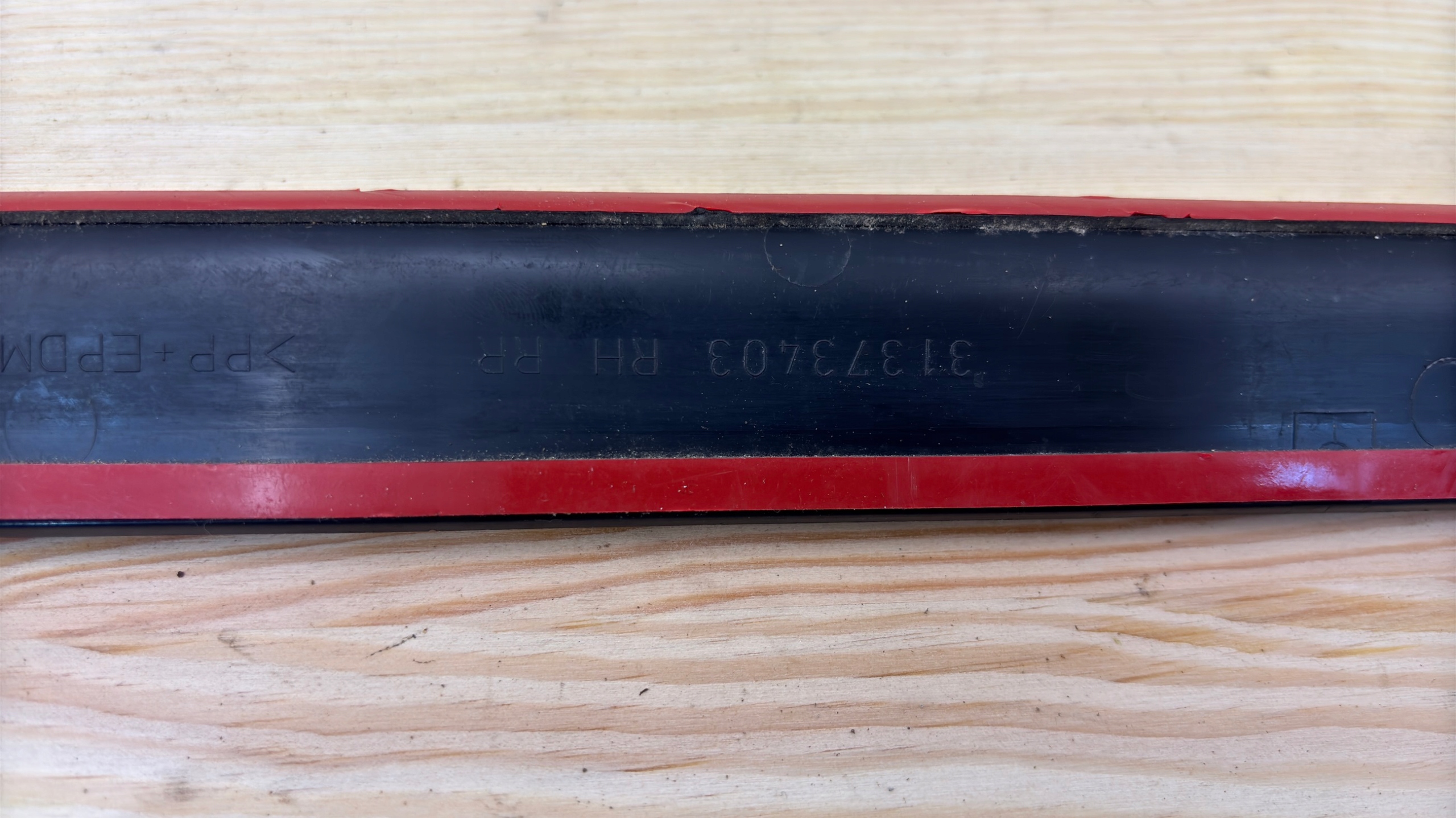 VOLVO S60 POLESTAR R-design moulding threshold right cap 31373403 5G/343
