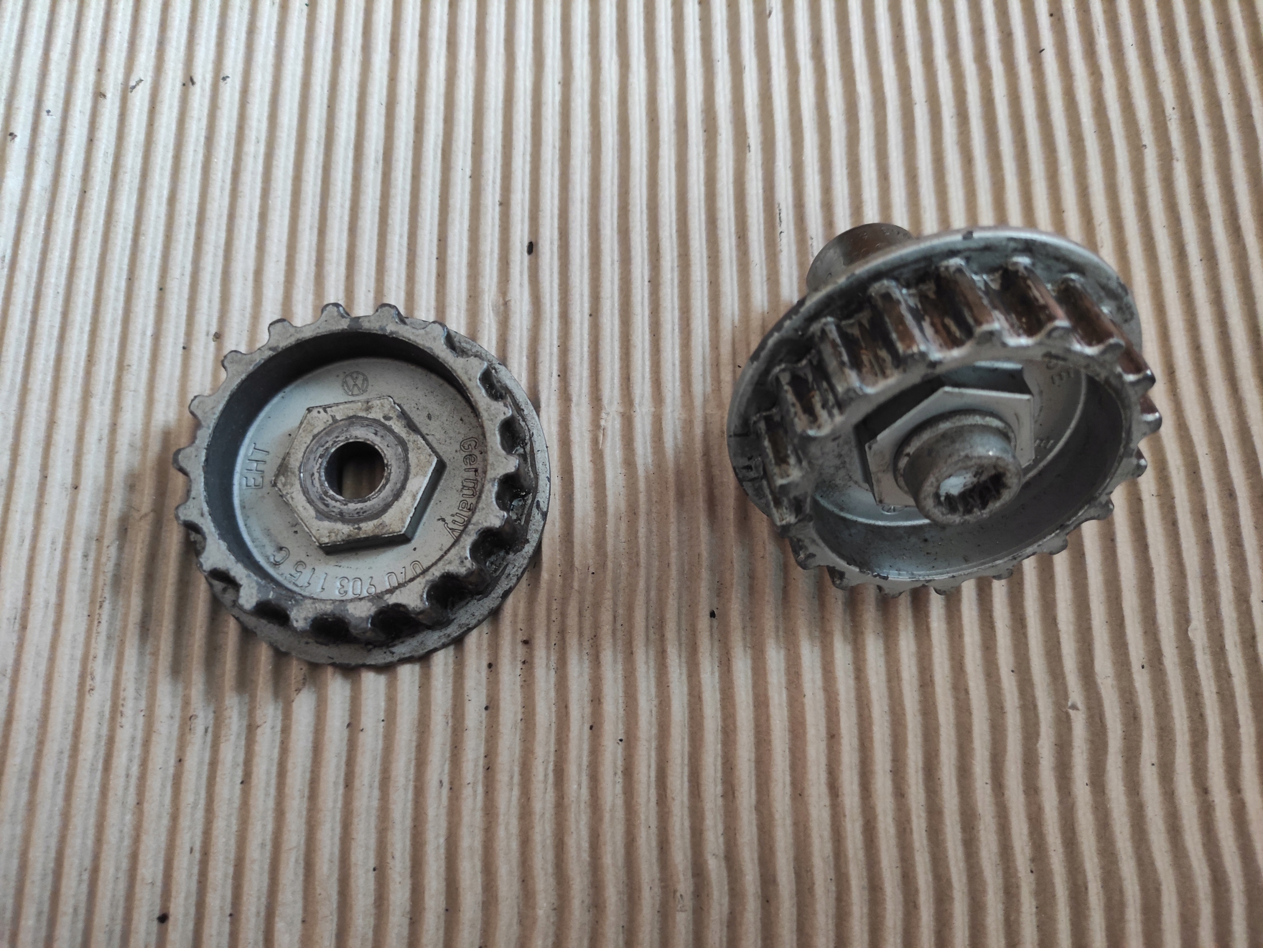 070903115E - Шестерня генератора VW T5 TOUAREG 2.5 TDI