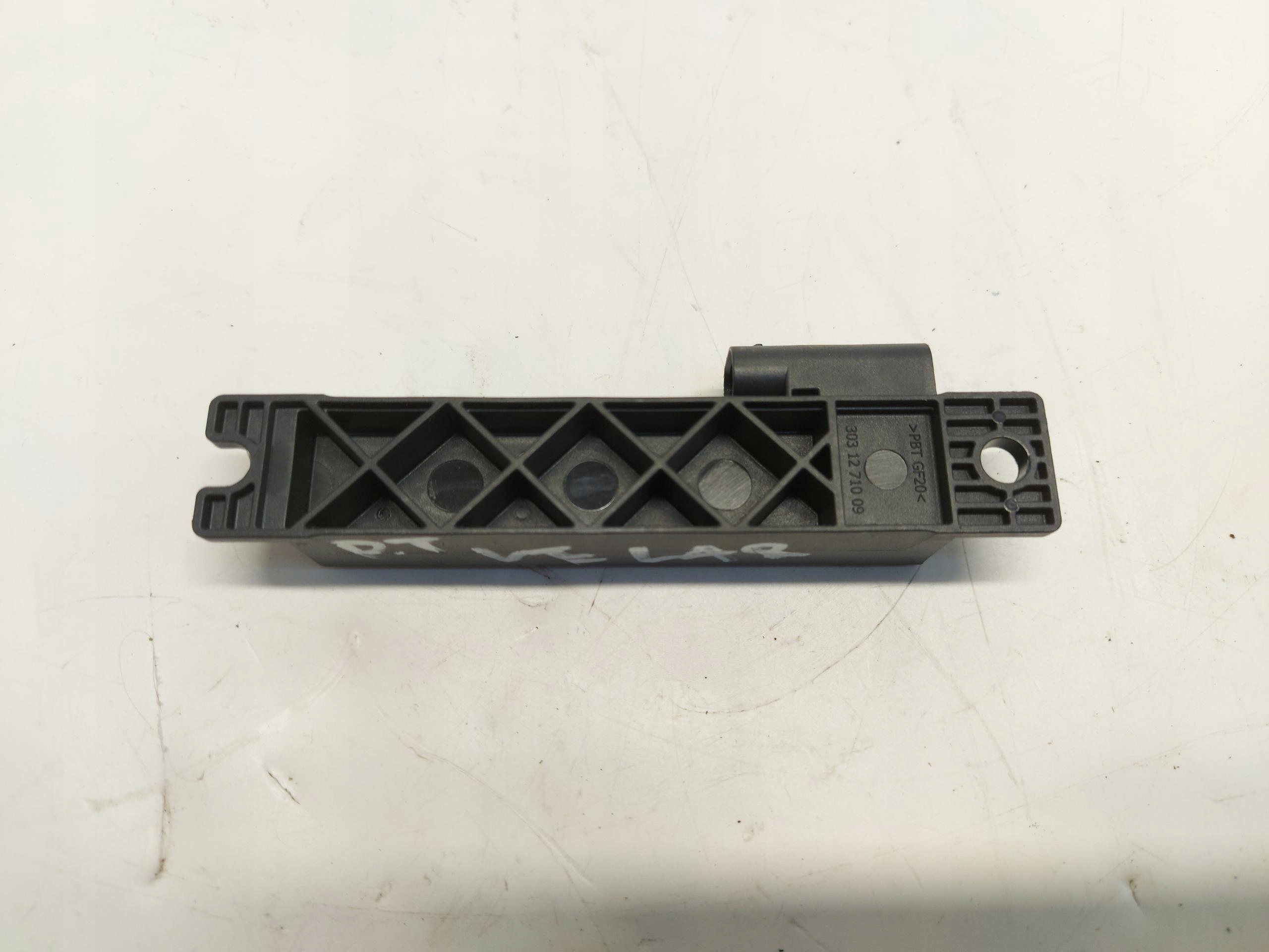 Range Rover VELAR L560 2.0d 2021r amplifier aerial dostepu keyless