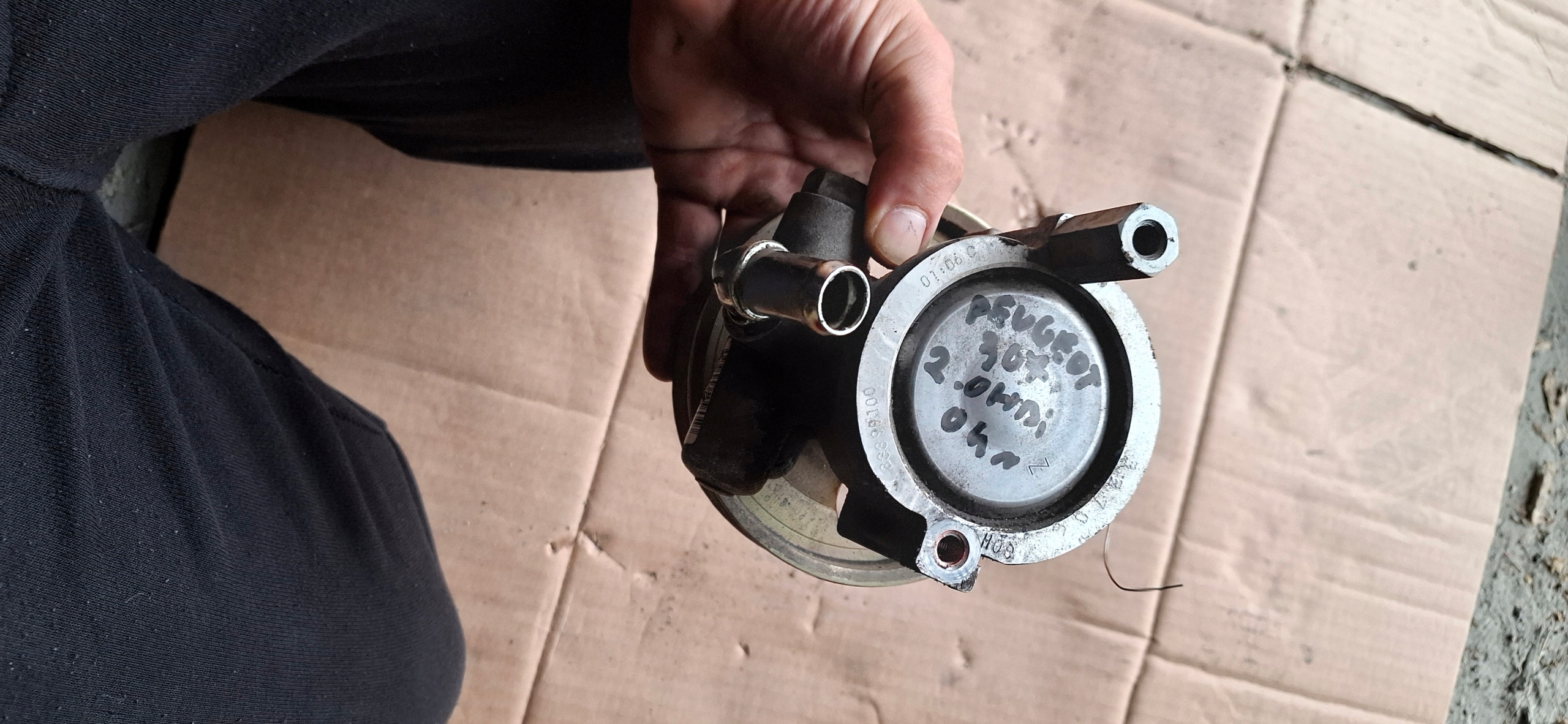 Pompa servosterzo PEUGEOT 307 CITROEN 9639655480