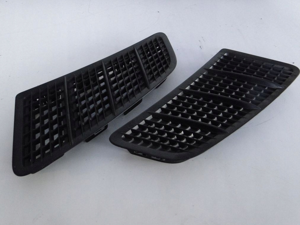 MERCEDES SLK R172 172 KRATKA WLOT W MASKE Part number A1728800185 A1728800285