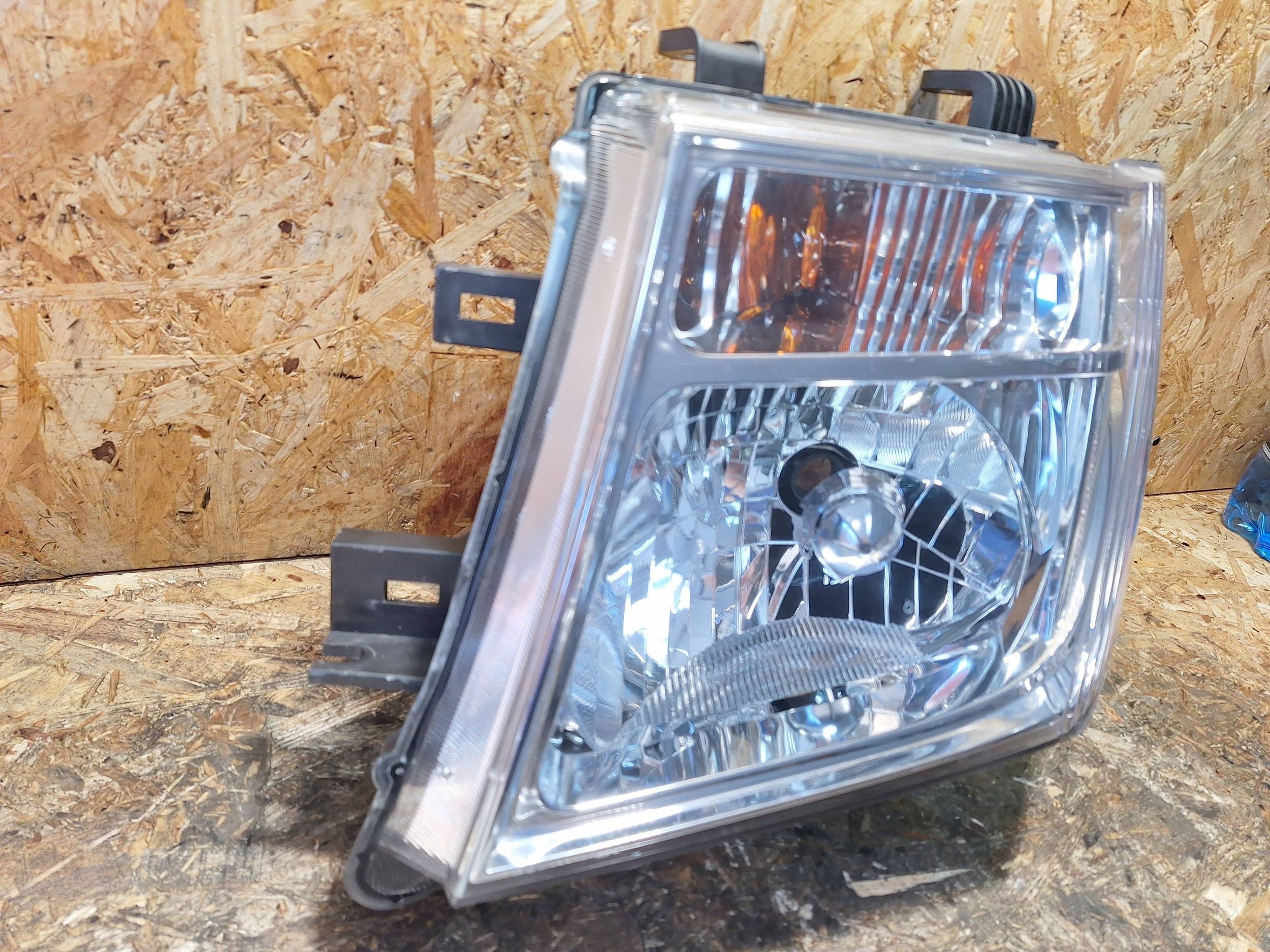 light left front NISSAN PATHFINDER R51 05-10 EUROPA