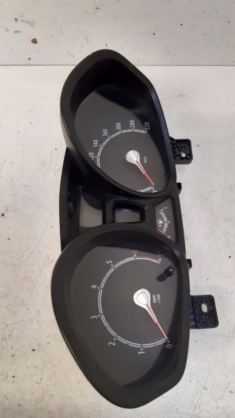 dials Ford Fiesta MK7 1,25i