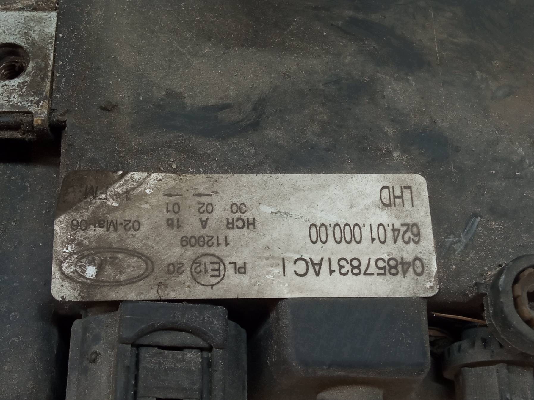 light front left EU 04857831AC Chrysler Voyager IV (2001-2007)