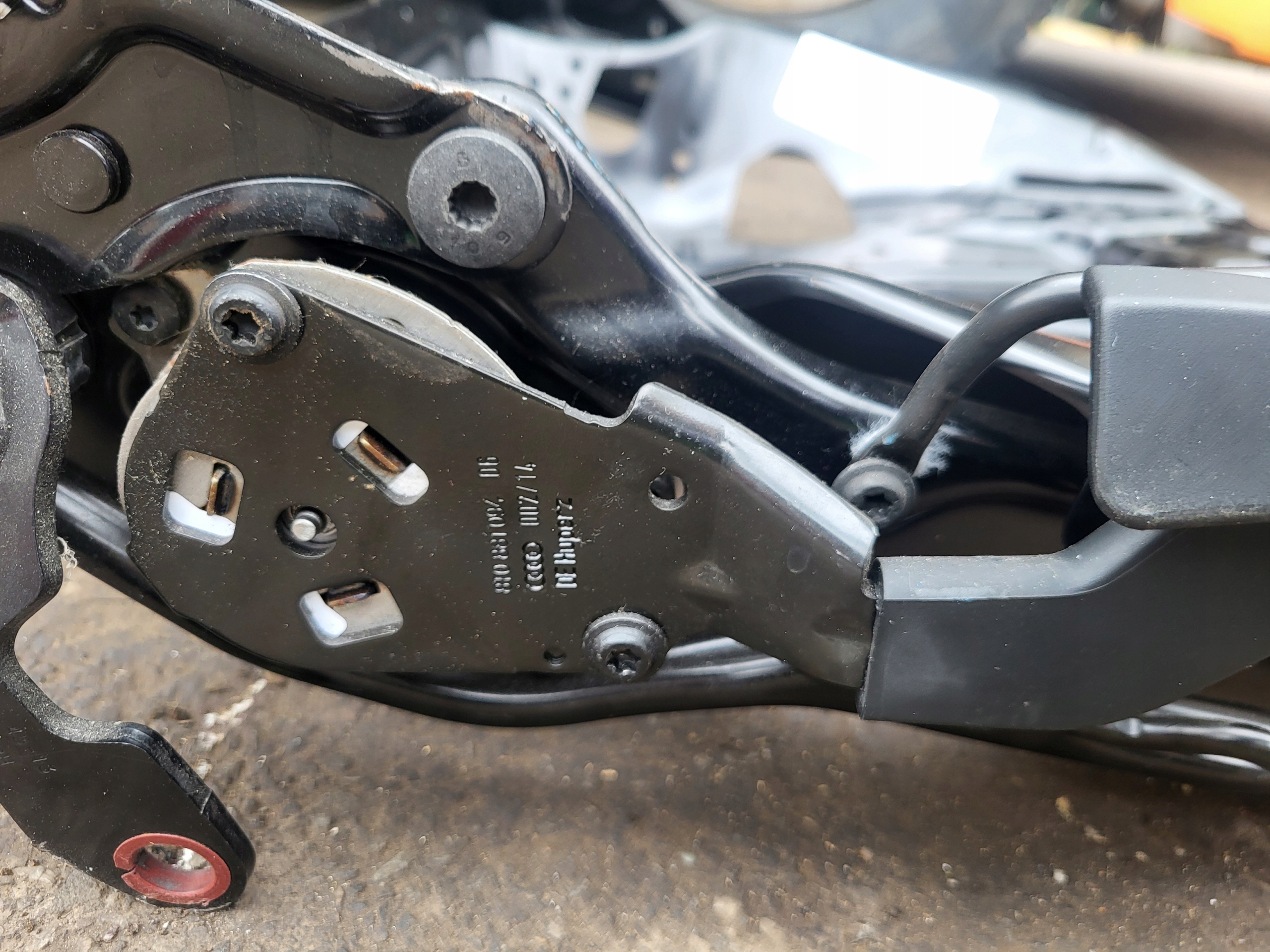support seat right front SIEDZISKO OPARCIE AUDI A4 B8 8K A5 8T SB OE EU