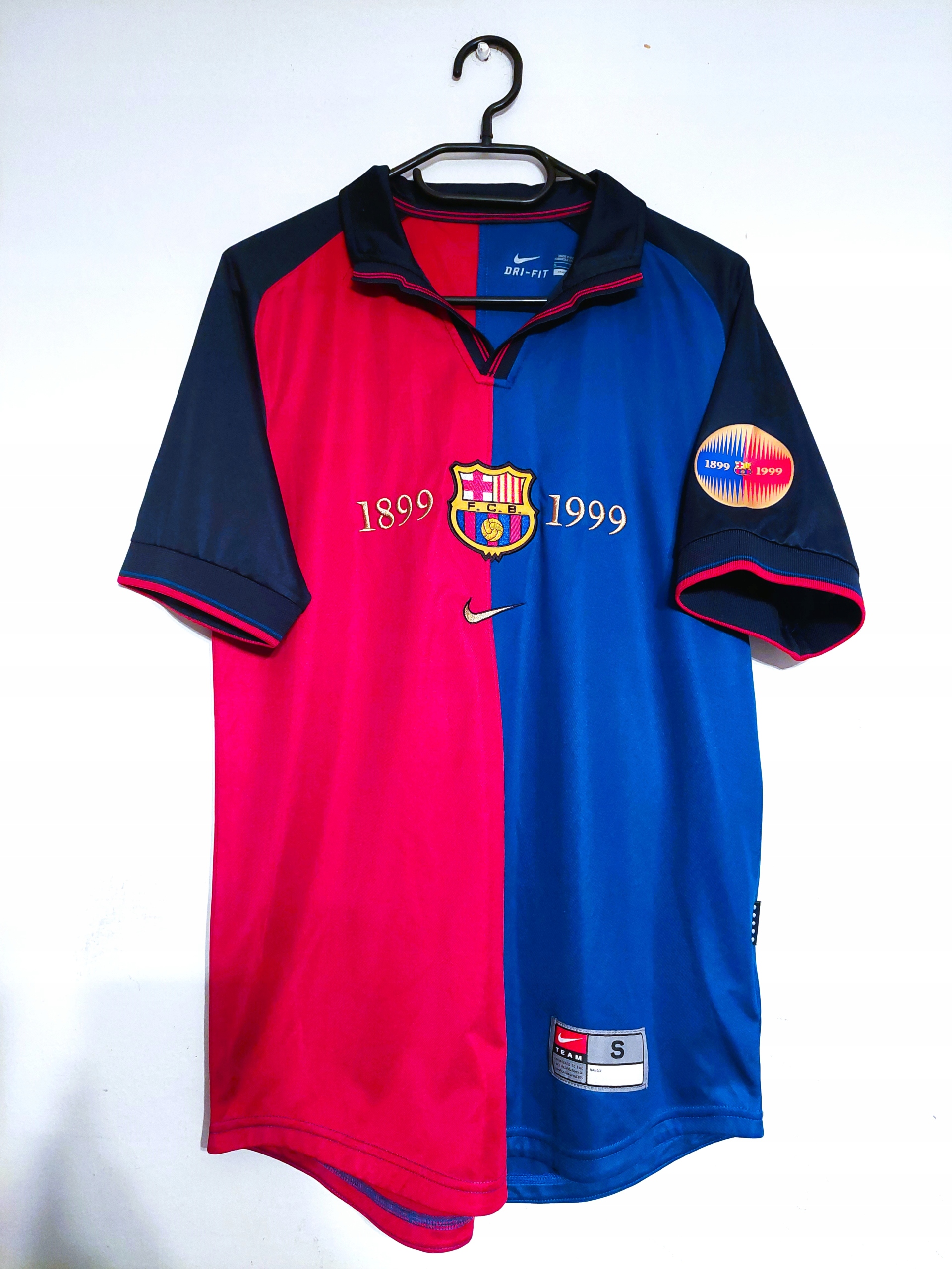 FC Barcelona 1899-1999 Nike ポロシャツ FC Barcelona 1899-1999 Nike ポロシャツ