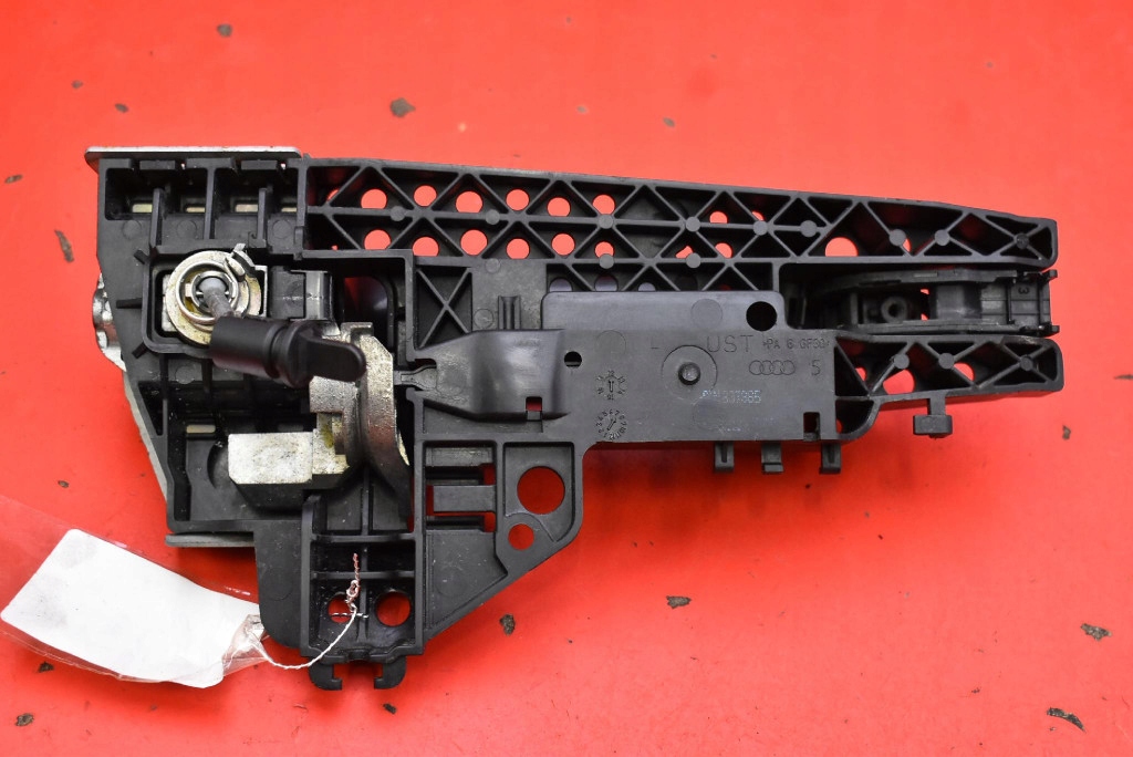handle left front front black 8U1837885 AUDI Q3 8U 11-14