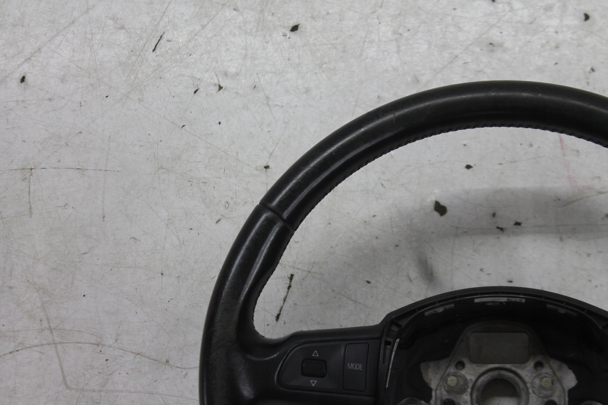 LENKRAD LEDER MULTI AUDI A6 C6 04-08