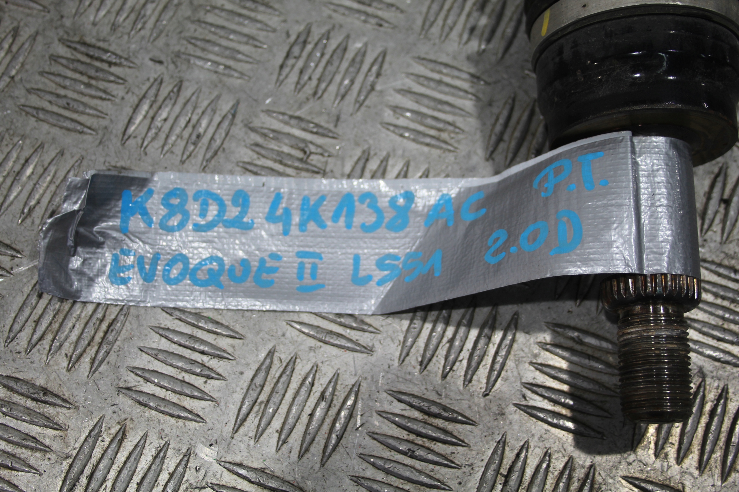 semi-axis right rear part EVOQUE II 2 L551 K8D2-4K138-AC