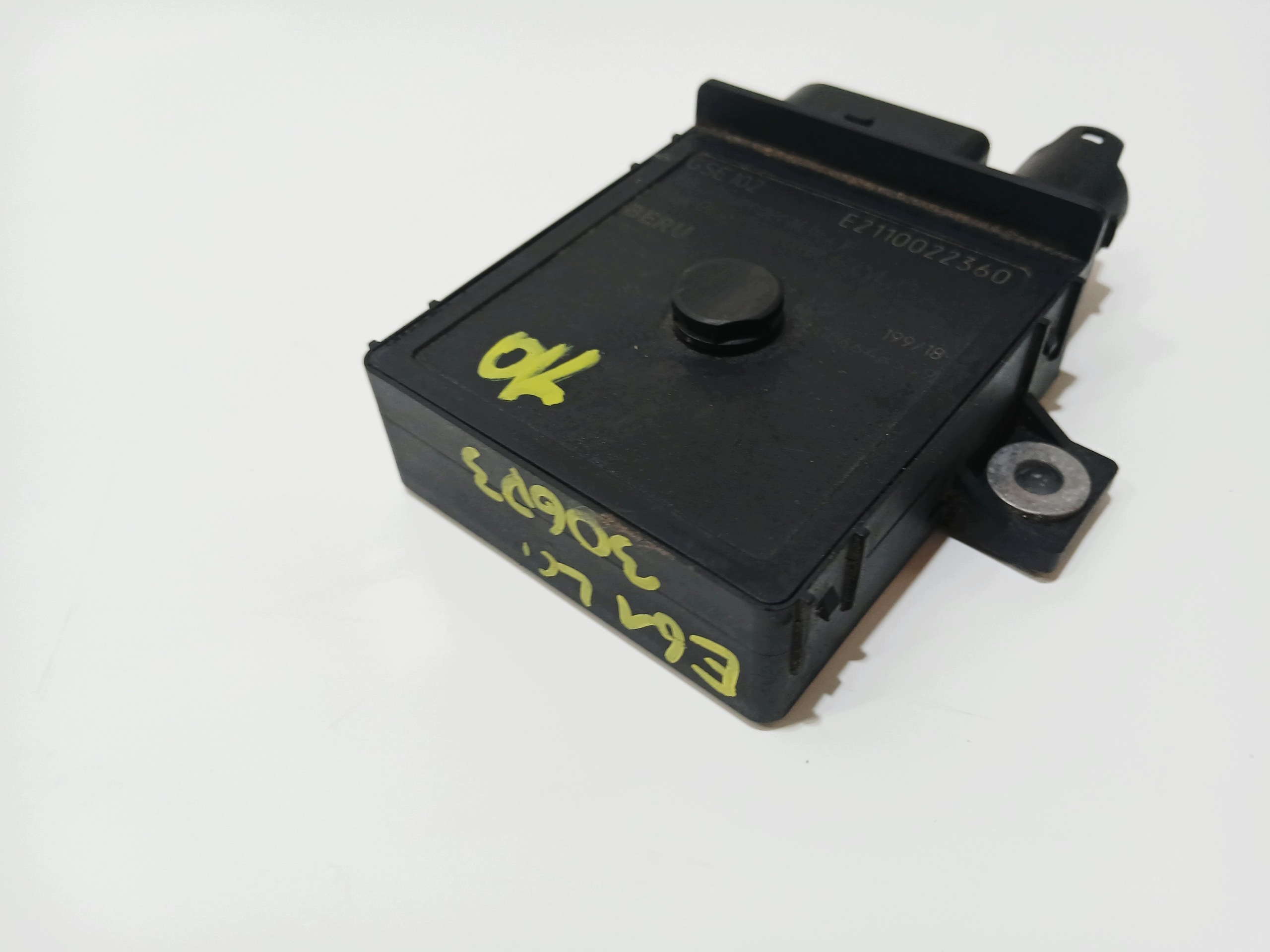 relay plugs glow BMW E60 E61 LCI 306D3 3.0D E2110022360 (0000501)