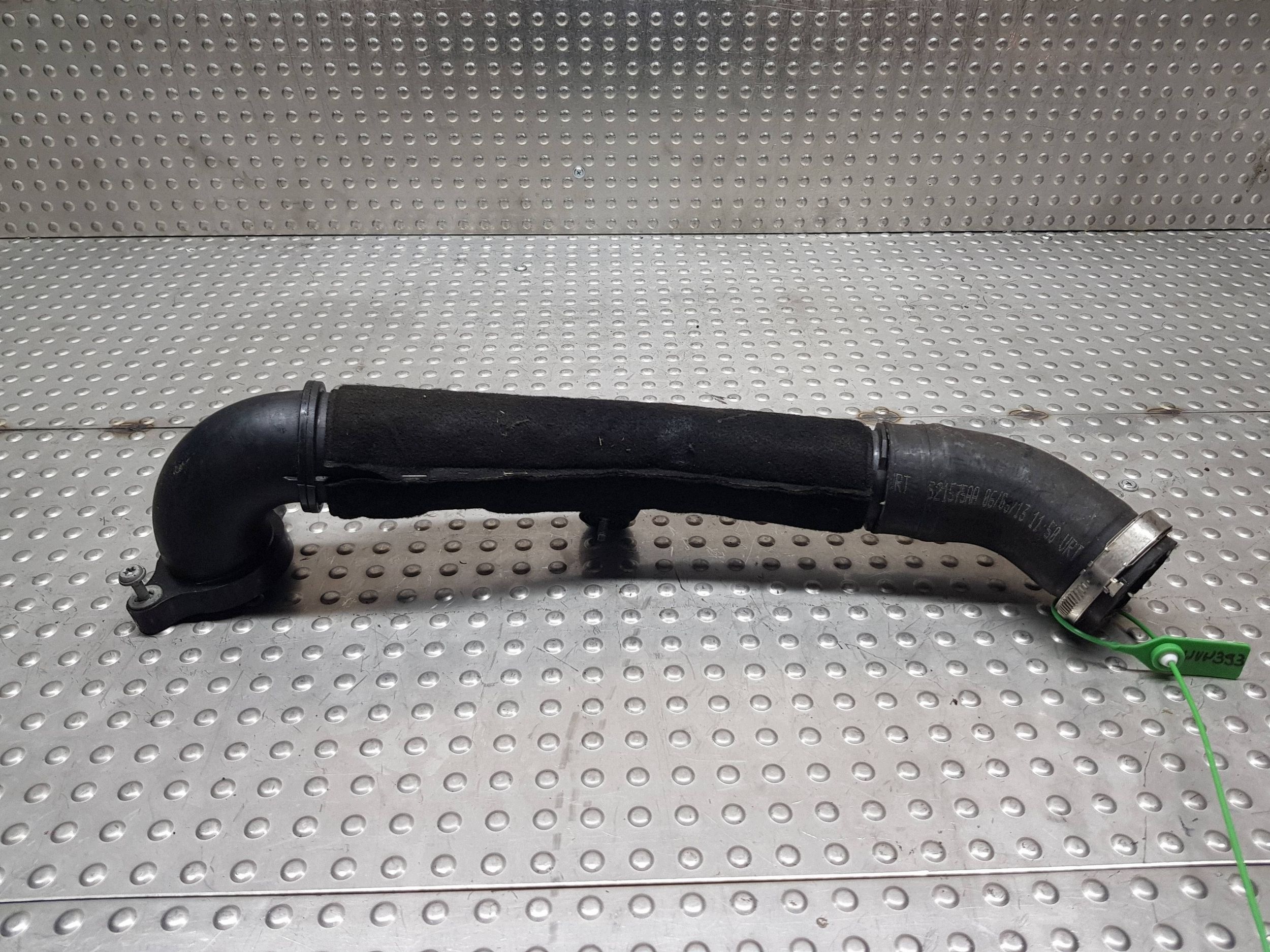 Schlauch intercooler 04L145762AD A3 8V GOLF VII LEON III PASSAT B8 2.0 TDI