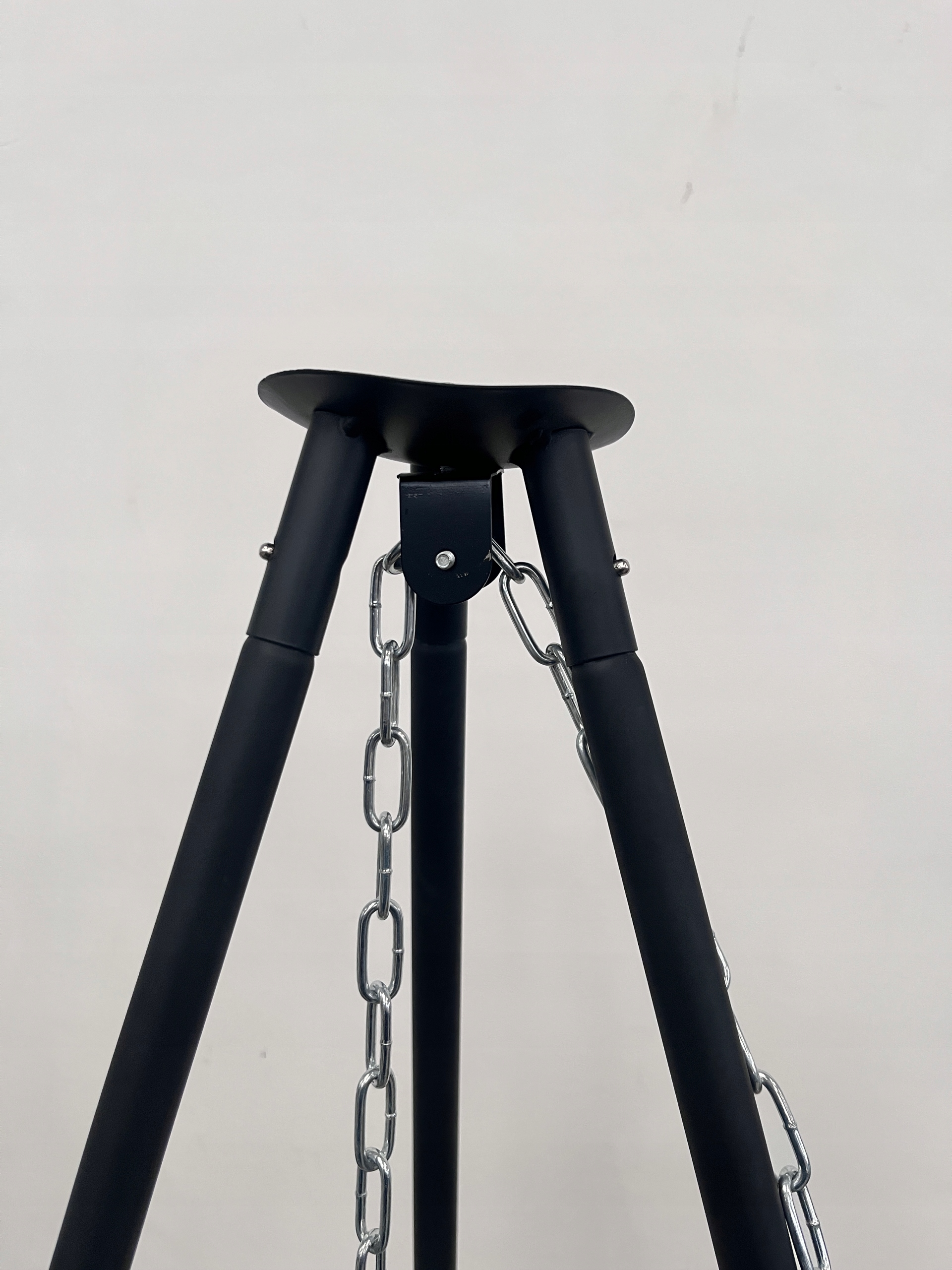 TRÓJNÓG Z RUSZTEM GRILL OGRODOWY DO PALENISK 60cm 150cm OGNISKA wiszący Głębokość grilla 23 cm