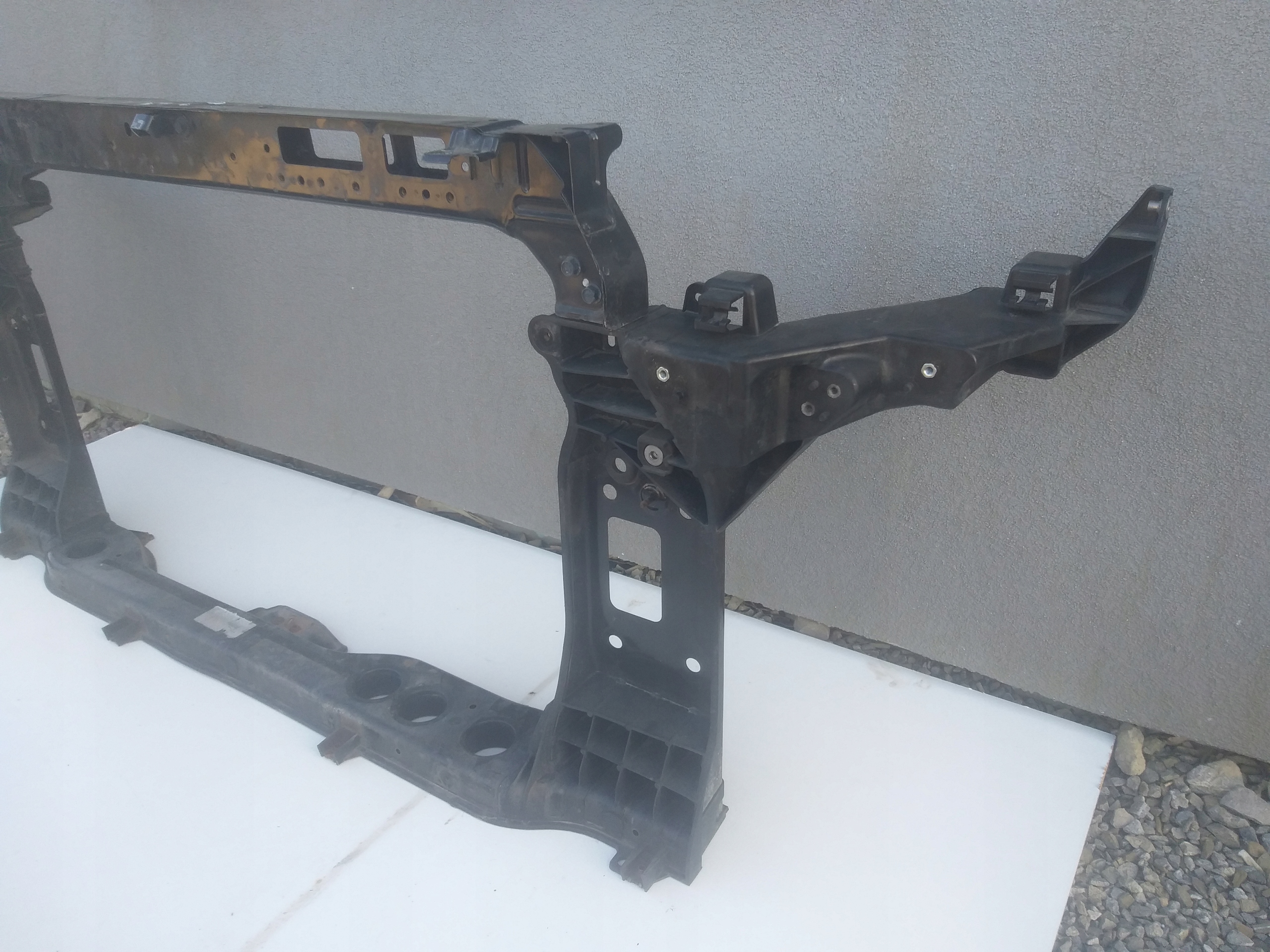 support panel for radiators HYUNDAI TUCSON III 3 15- 64101-D7001