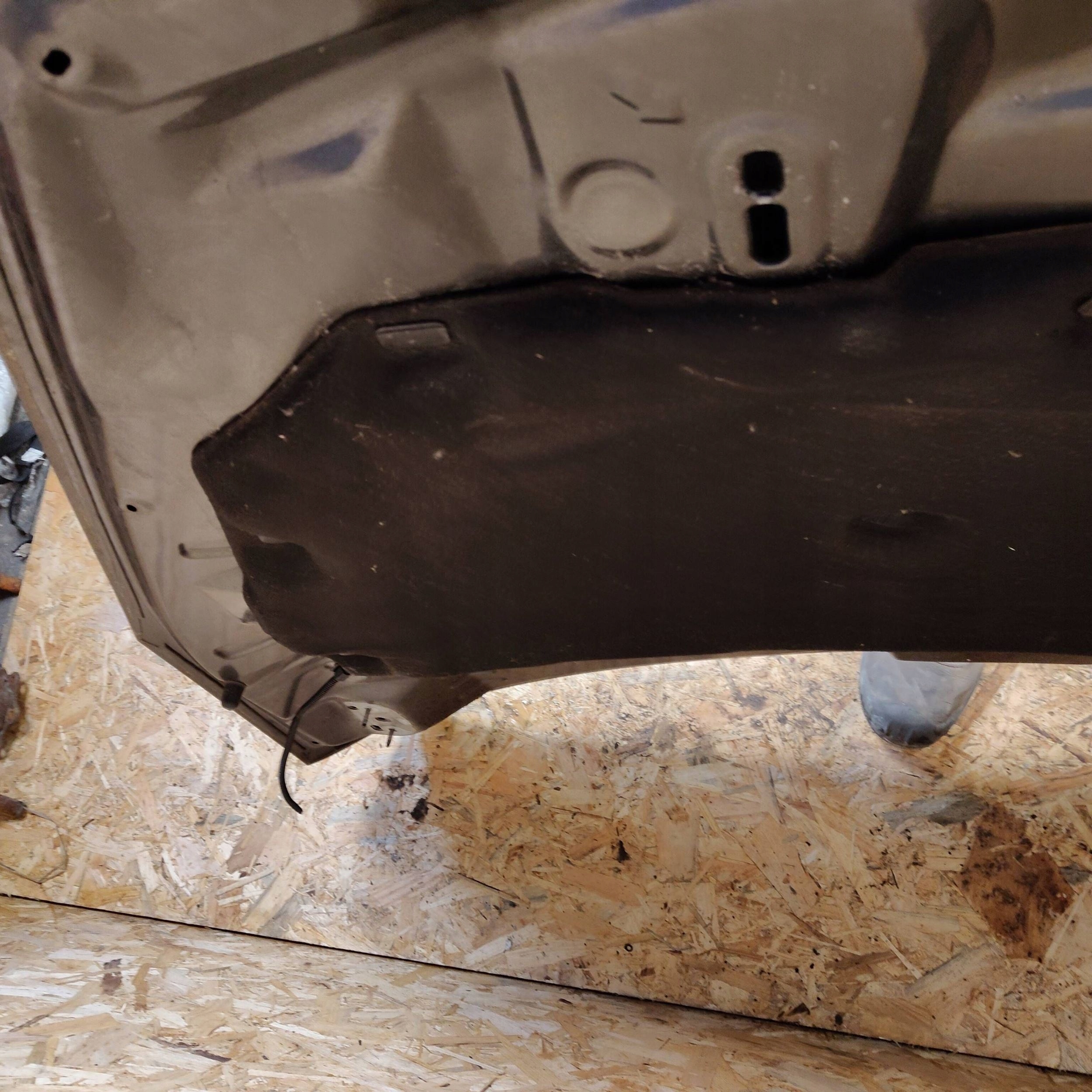 bonnet front Ford Focus MK3 lift nice