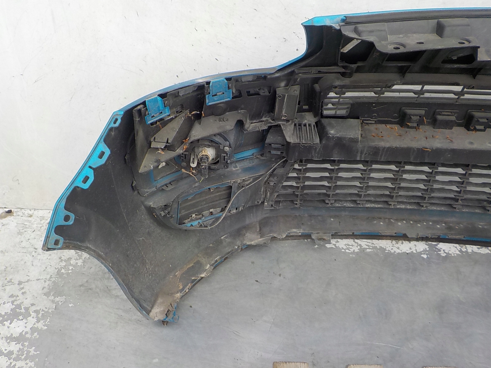 78 CITROEN C3 PICASSO nárazník predok predný