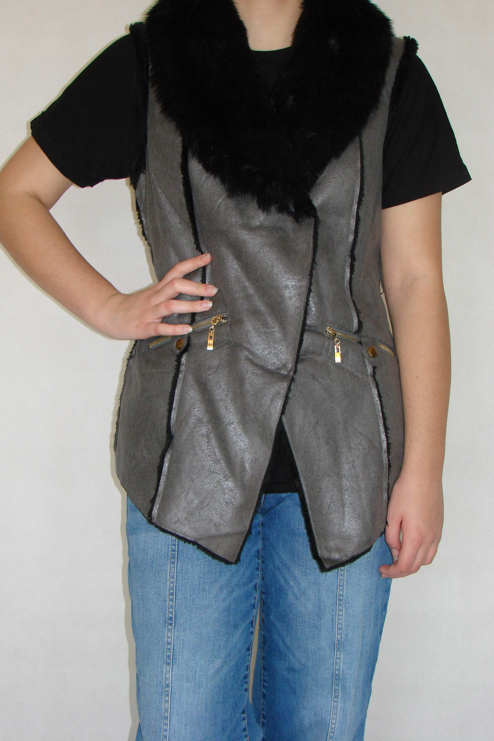 Женская камизель из искусственной кожи