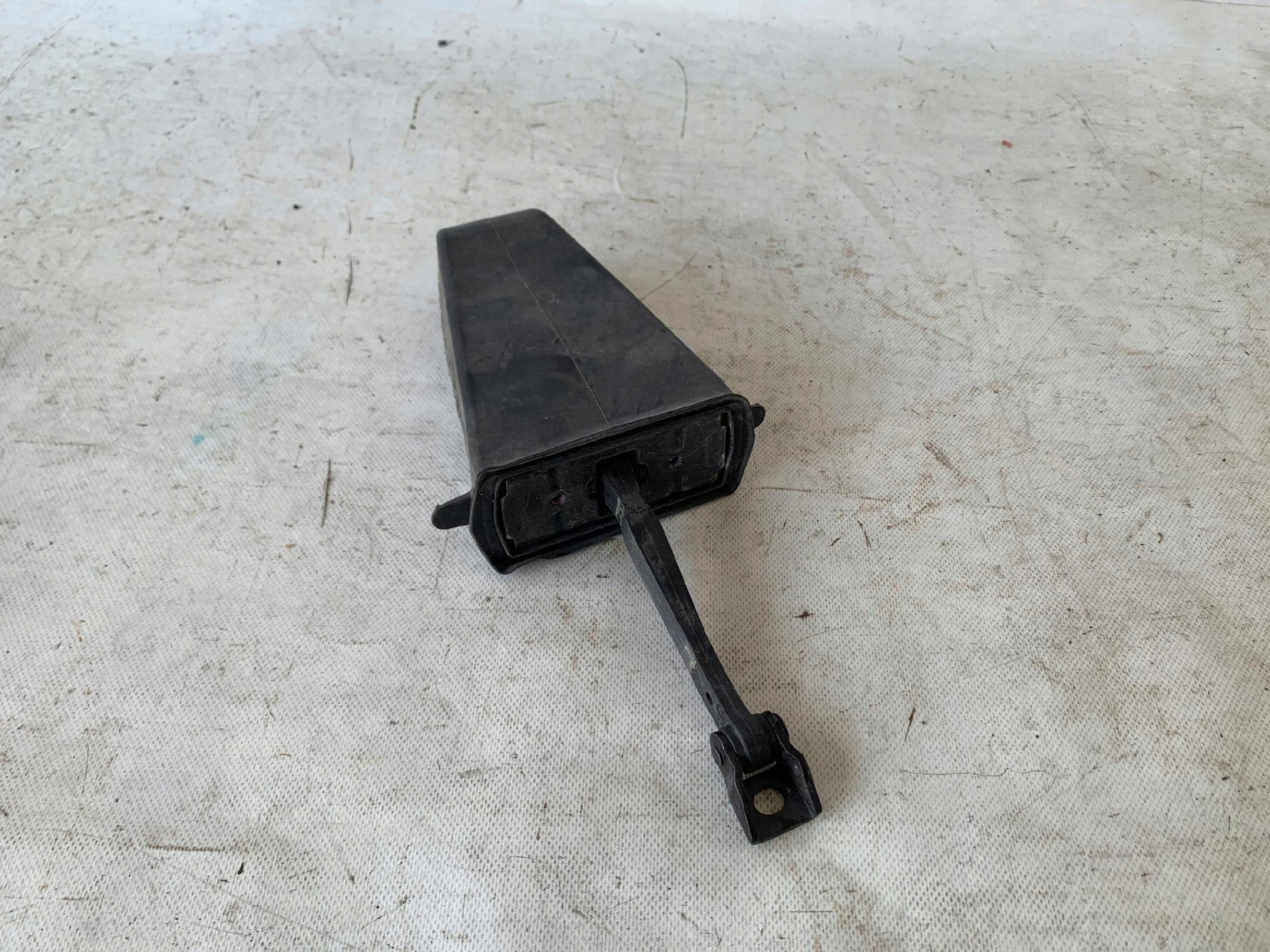 limiter door rear part BMW X6 E71 7180002