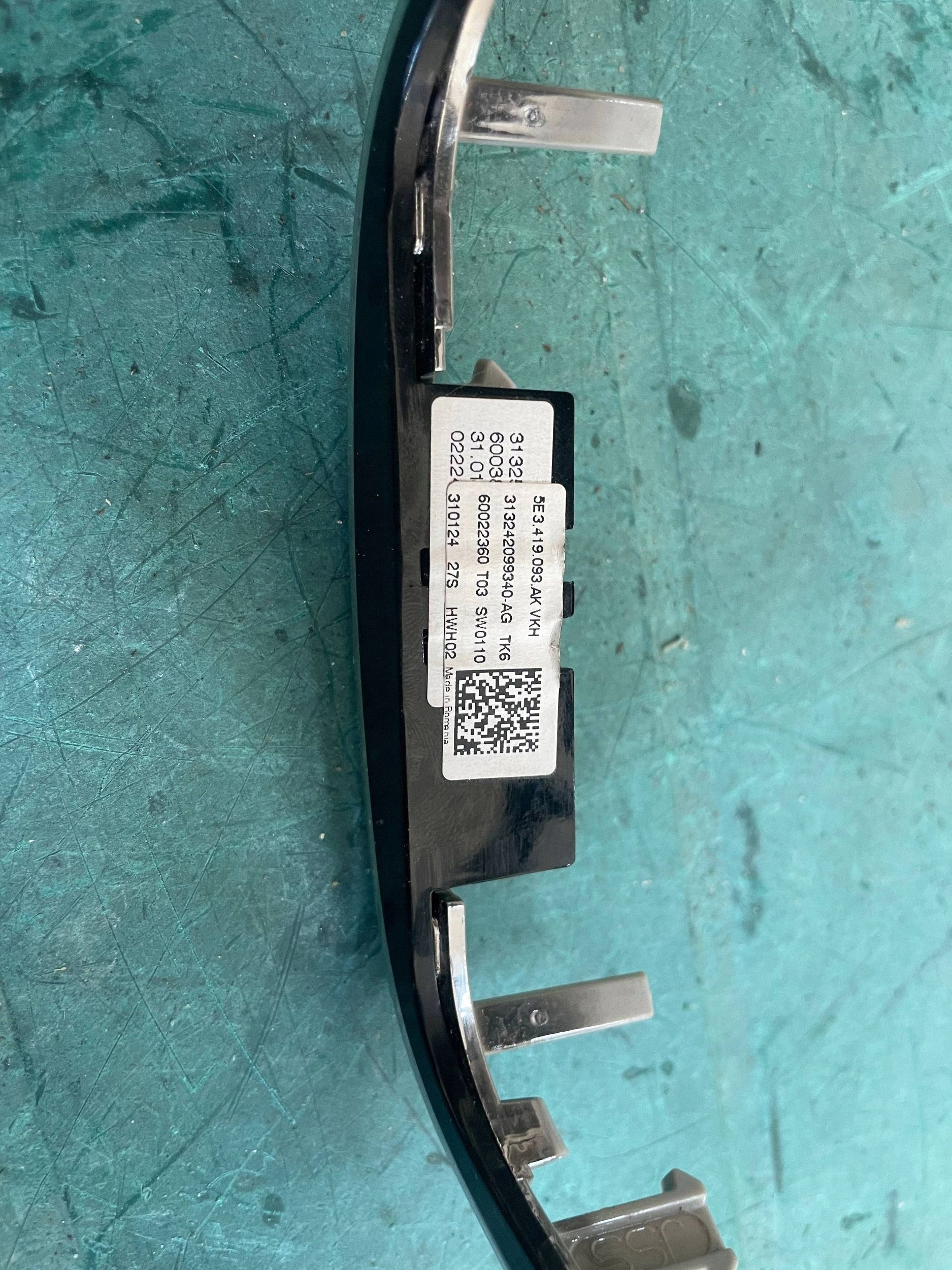 Schalter MULTIFUNKCJA des Lenkrads SKODA KAROQ 5E3919719Q @M
