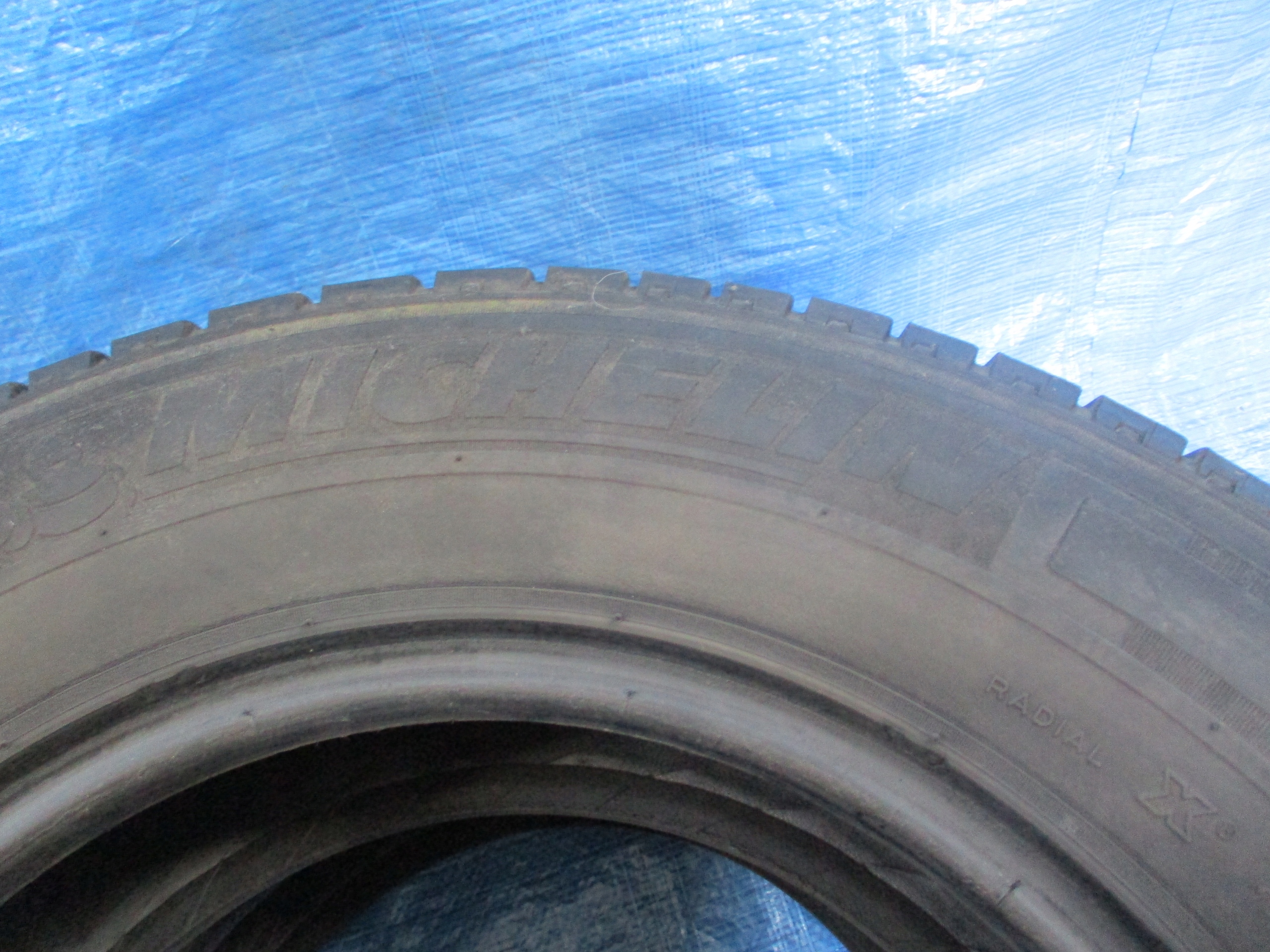 OPONY MICHELIN AGILIS 235/65 R16C Sezon zimowe