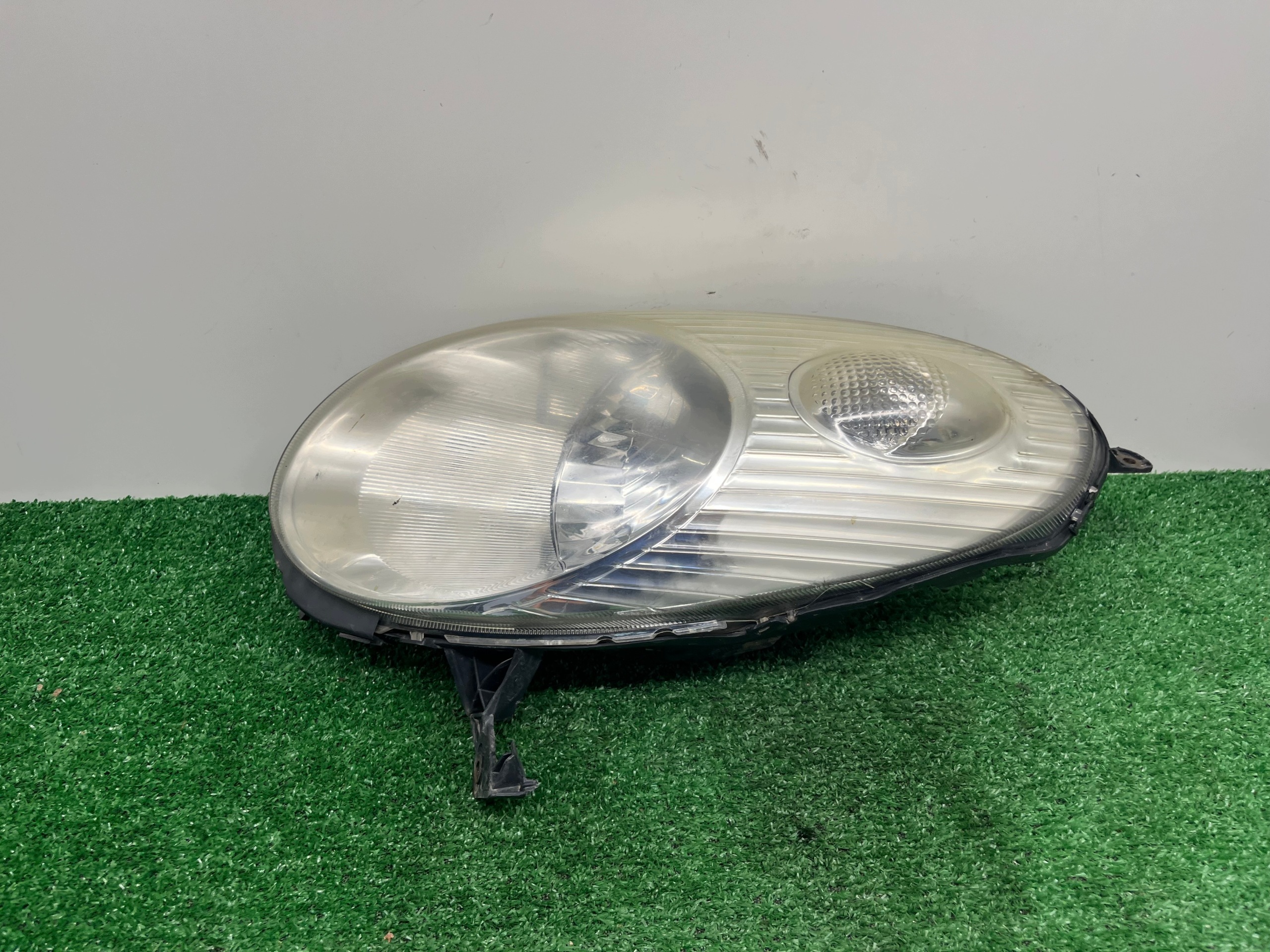 light left front NISSAN MICRA K12