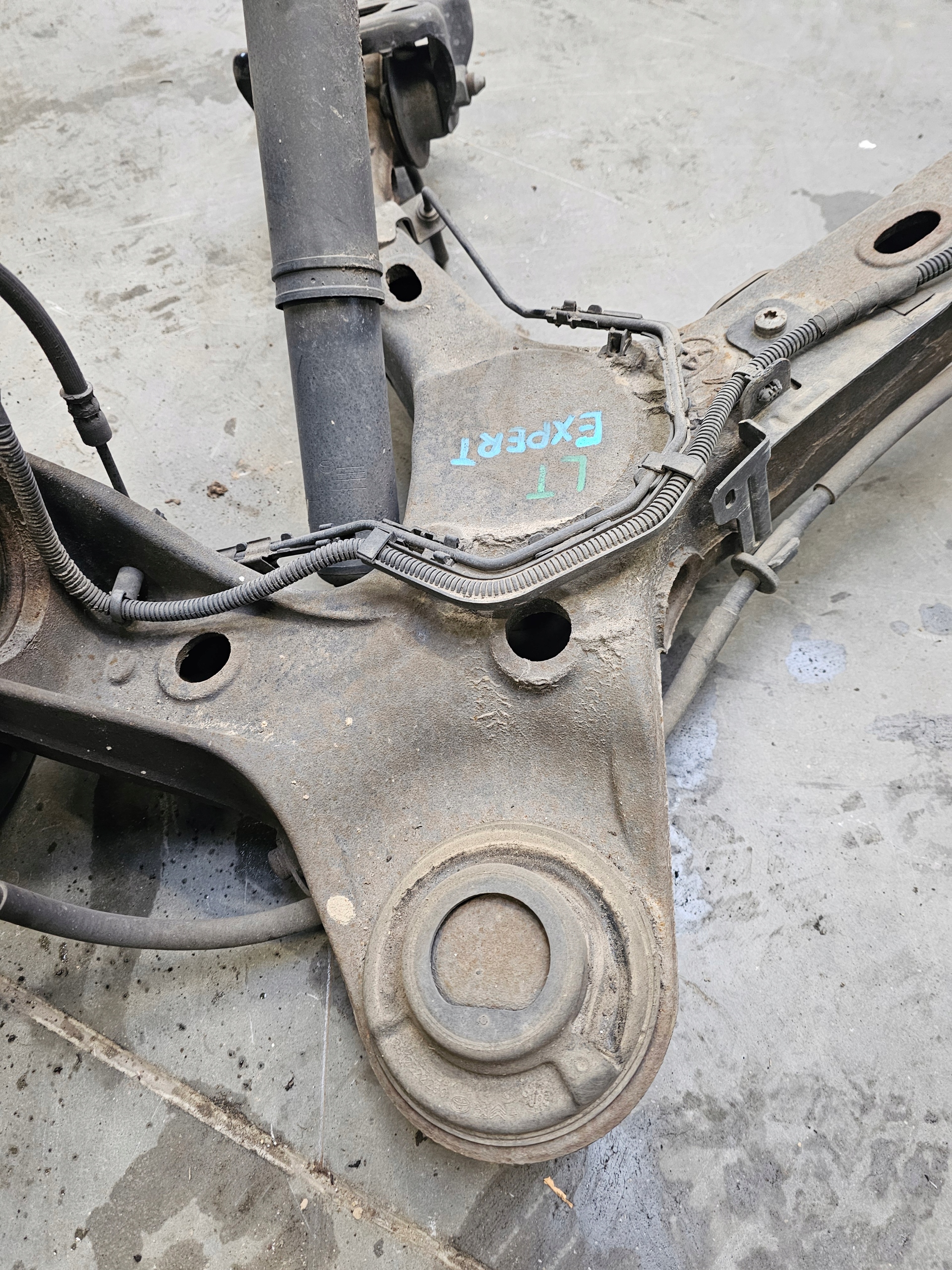 swing arm left rear part Jumpy Expert III Proace Vivaro C